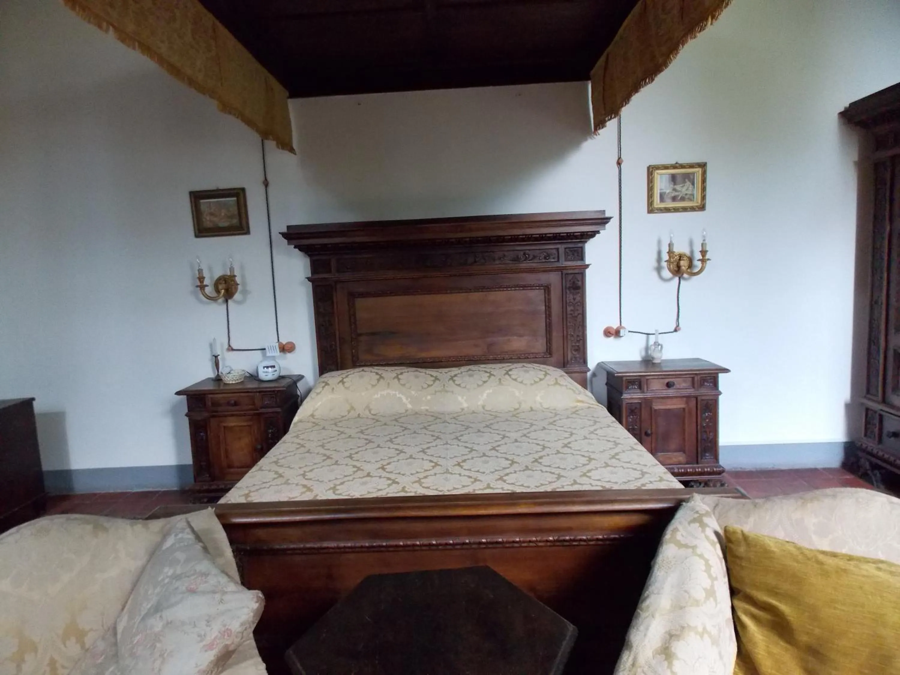 Bed in Bed and Breakfast di Charme La Bonarella