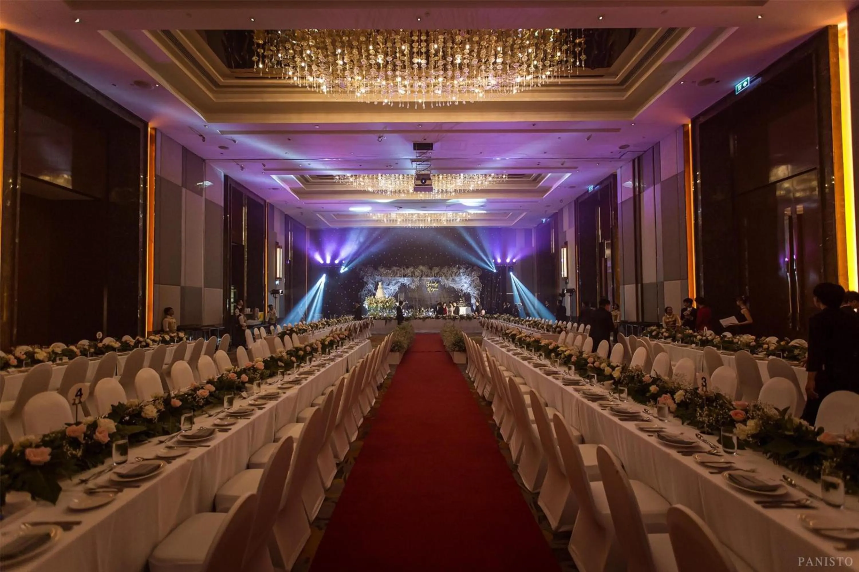 wedding in Radisson Blu Plaza Bangkok