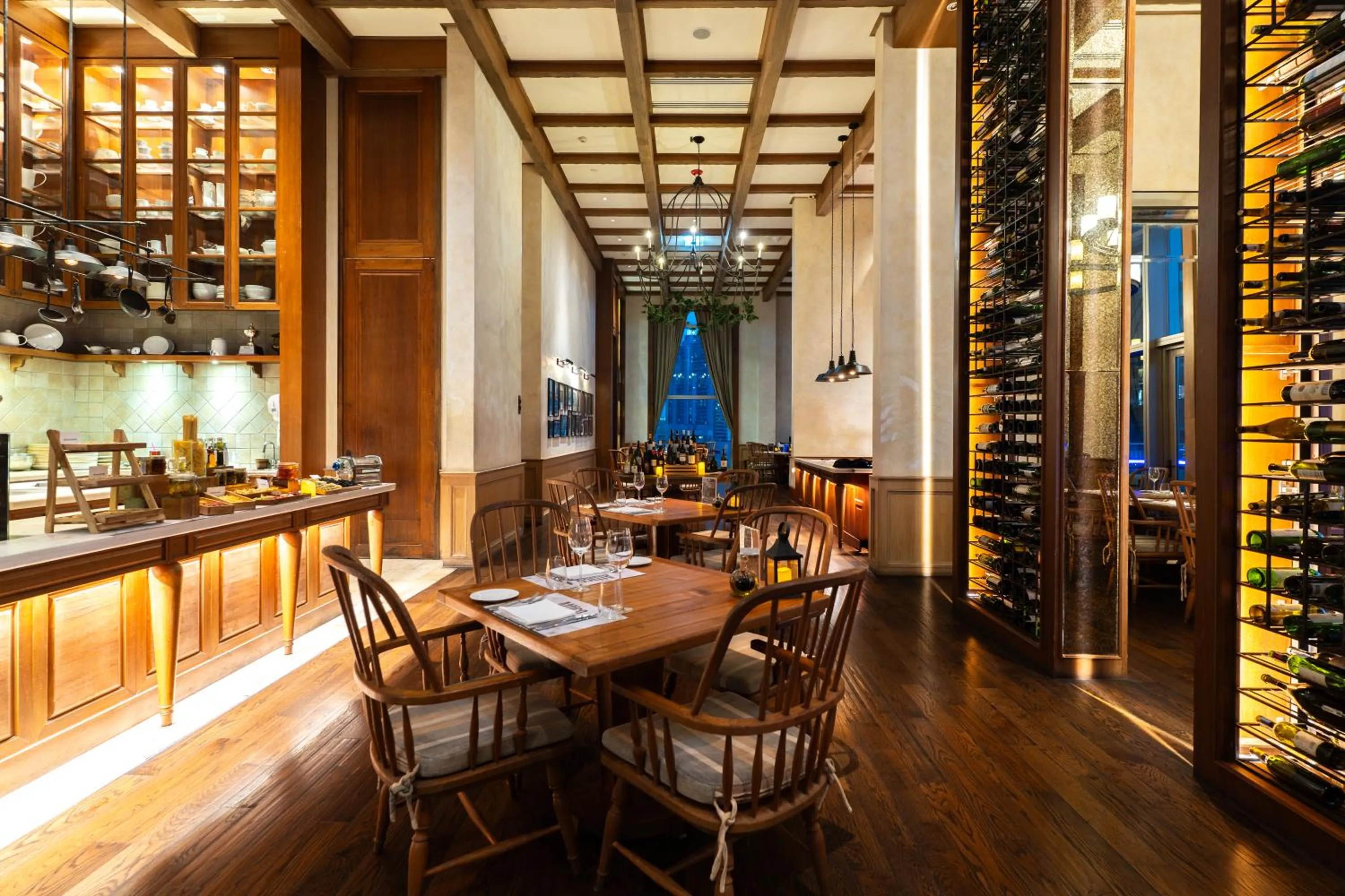 Restaurant/places to eat in Radisson Blu Plaza Bangkok