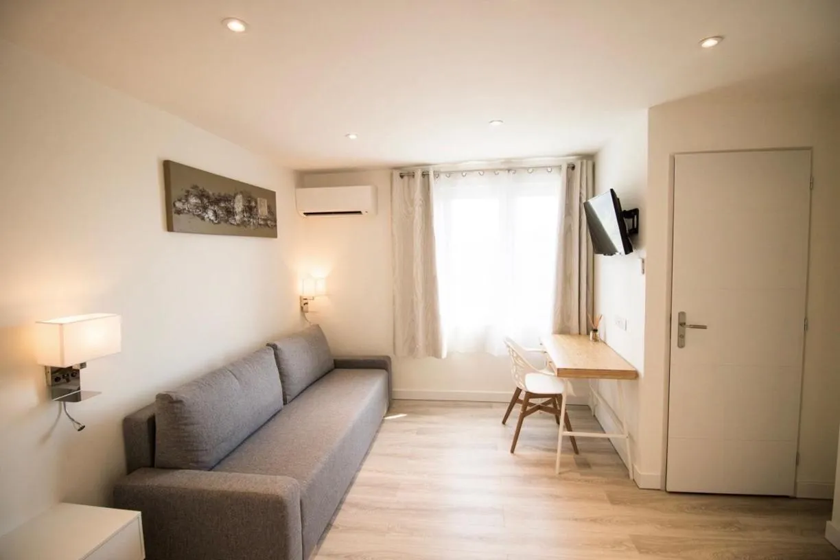 Photo of the whole room in La Bastide Gourmande