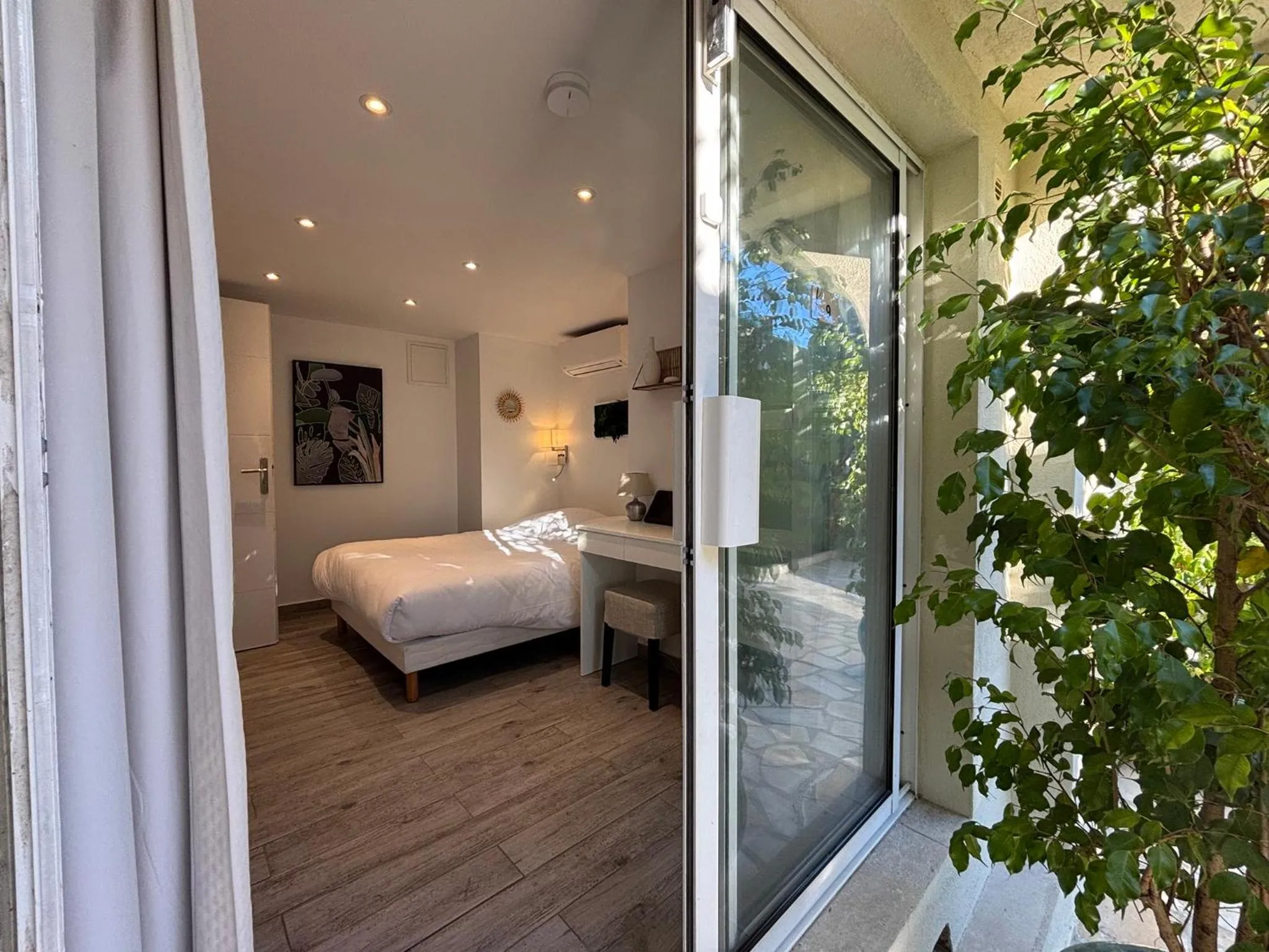 Photo of the whole room, Bed in La Bastide Gourmande