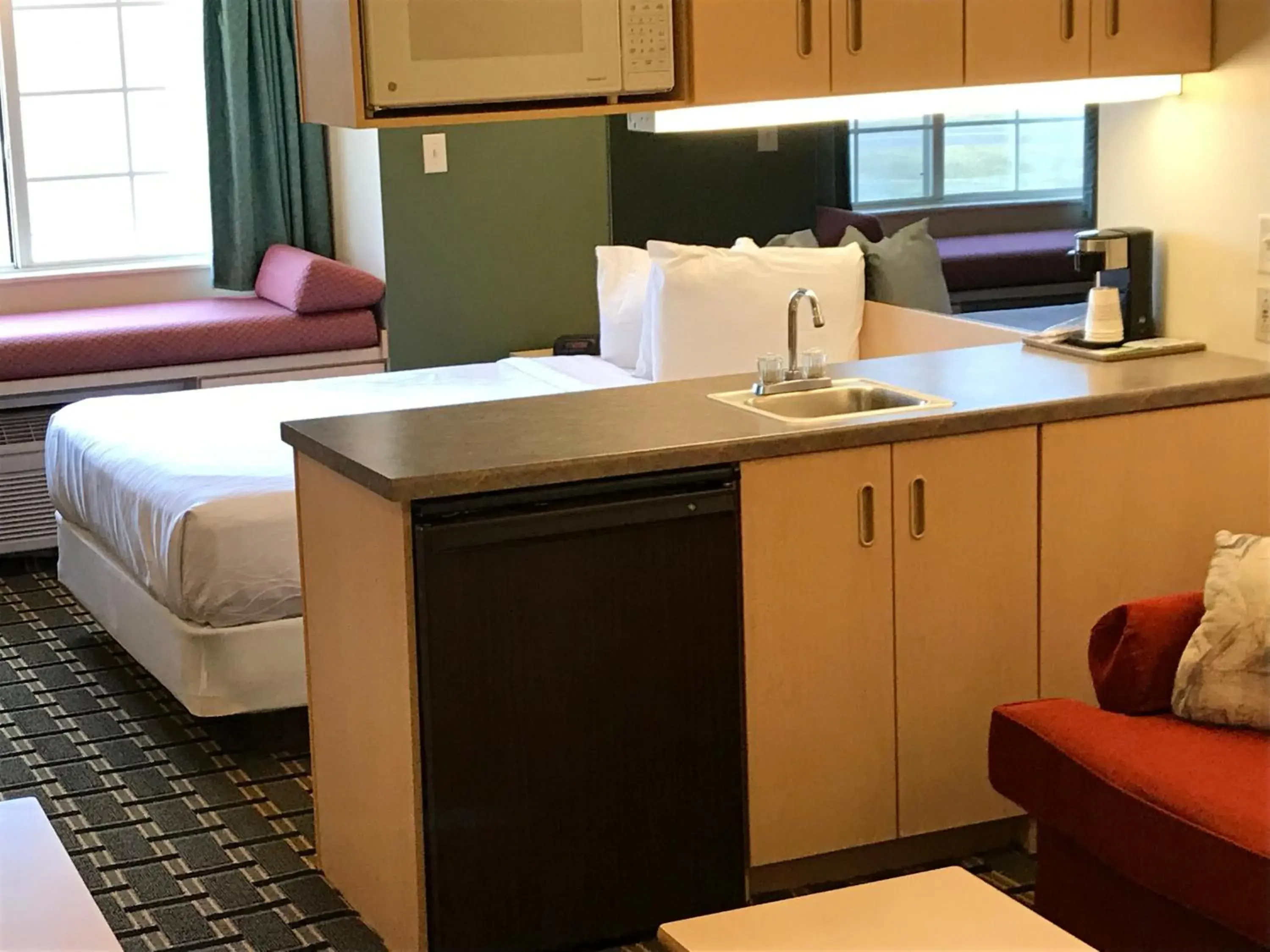 Deluxe Family Room in Mariner's Village Resort Deluxe Family Room in Mariner's Village Resort