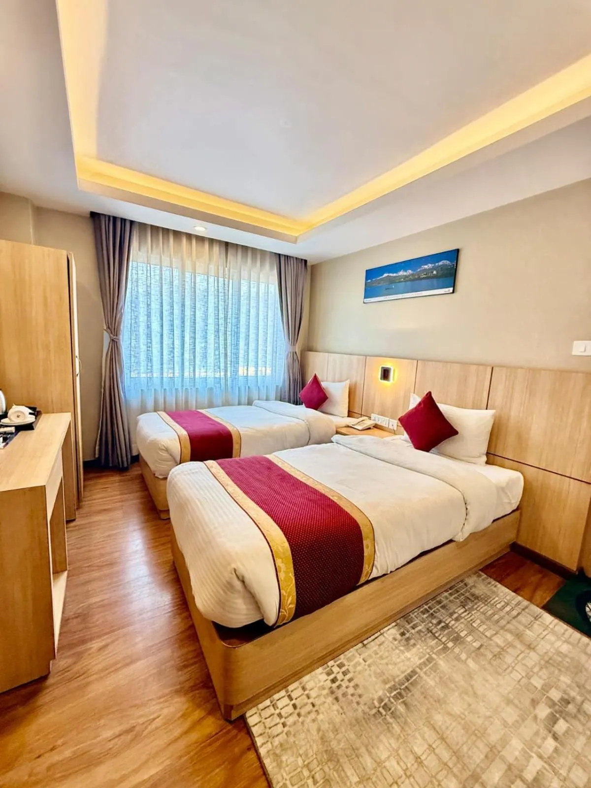 Deluxe Twin Room in Hotel Aerocity
