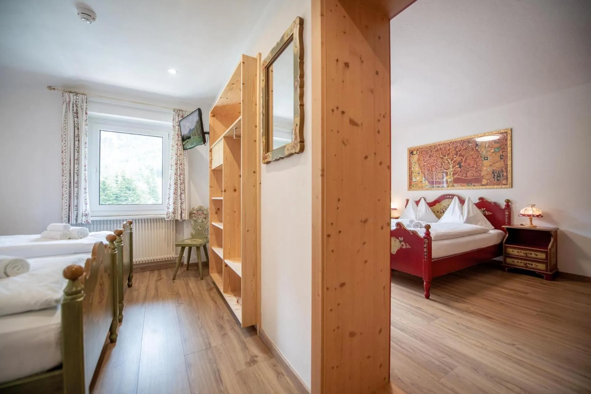 Photo of the whole room, Bed in Hotel Lago della Creta