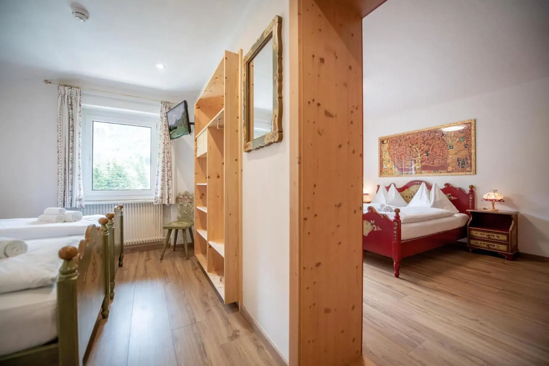 Quadruple Room with Lake View in Hotel Lago della Creta Quadruple Room with Lake View in Hotel Lago della Creta