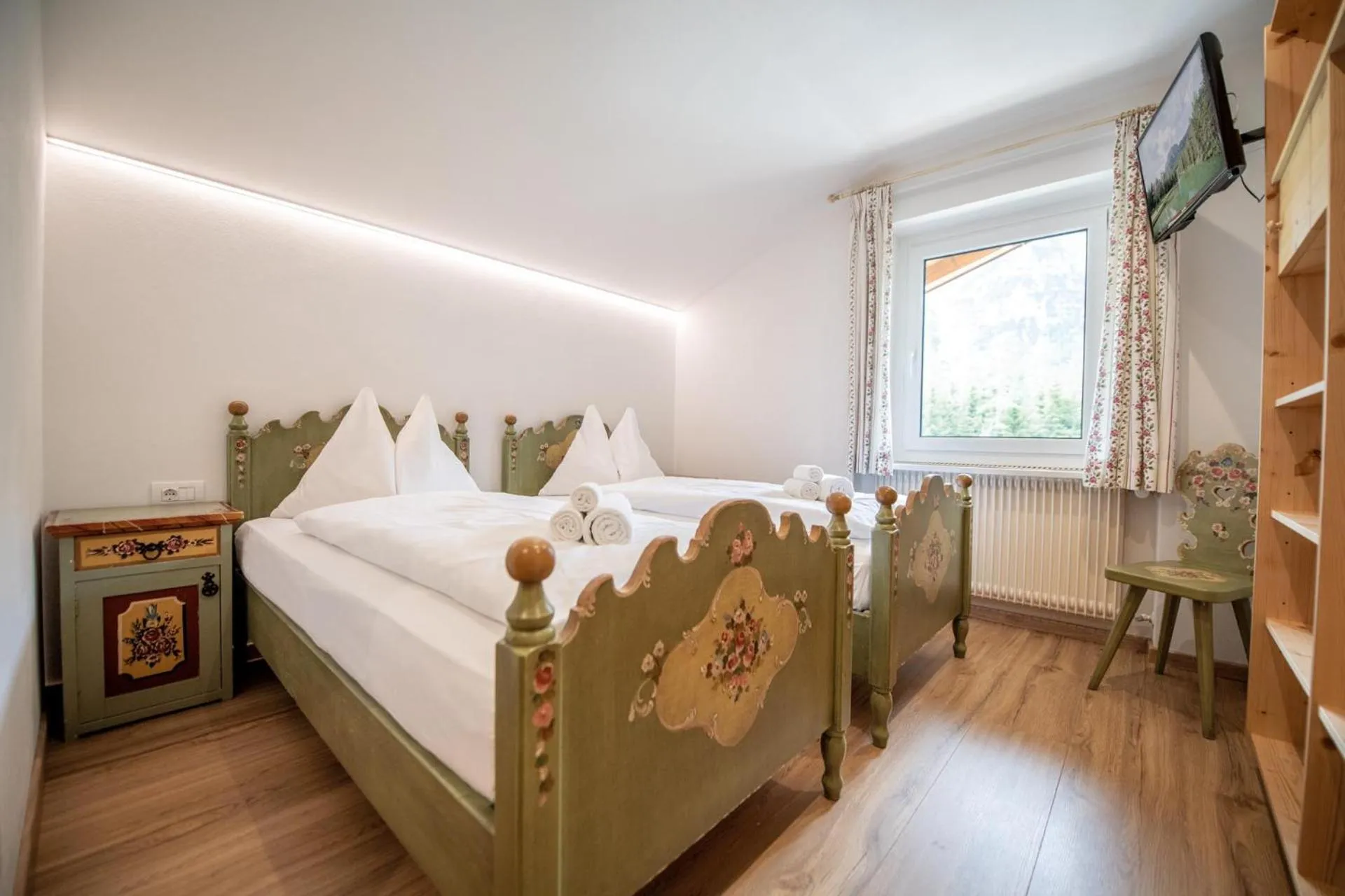 Photo of the whole room, Bed in Hotel Lago della Creta