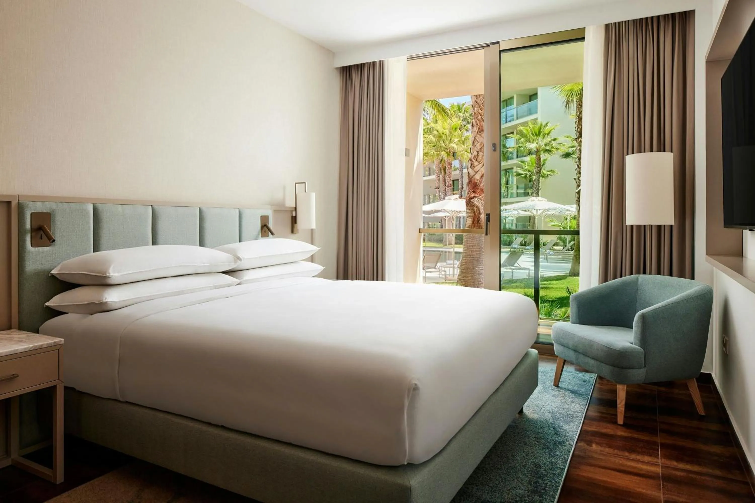 Swimming pool, Bed in Marriott Residences Salgados Resort, Algarve