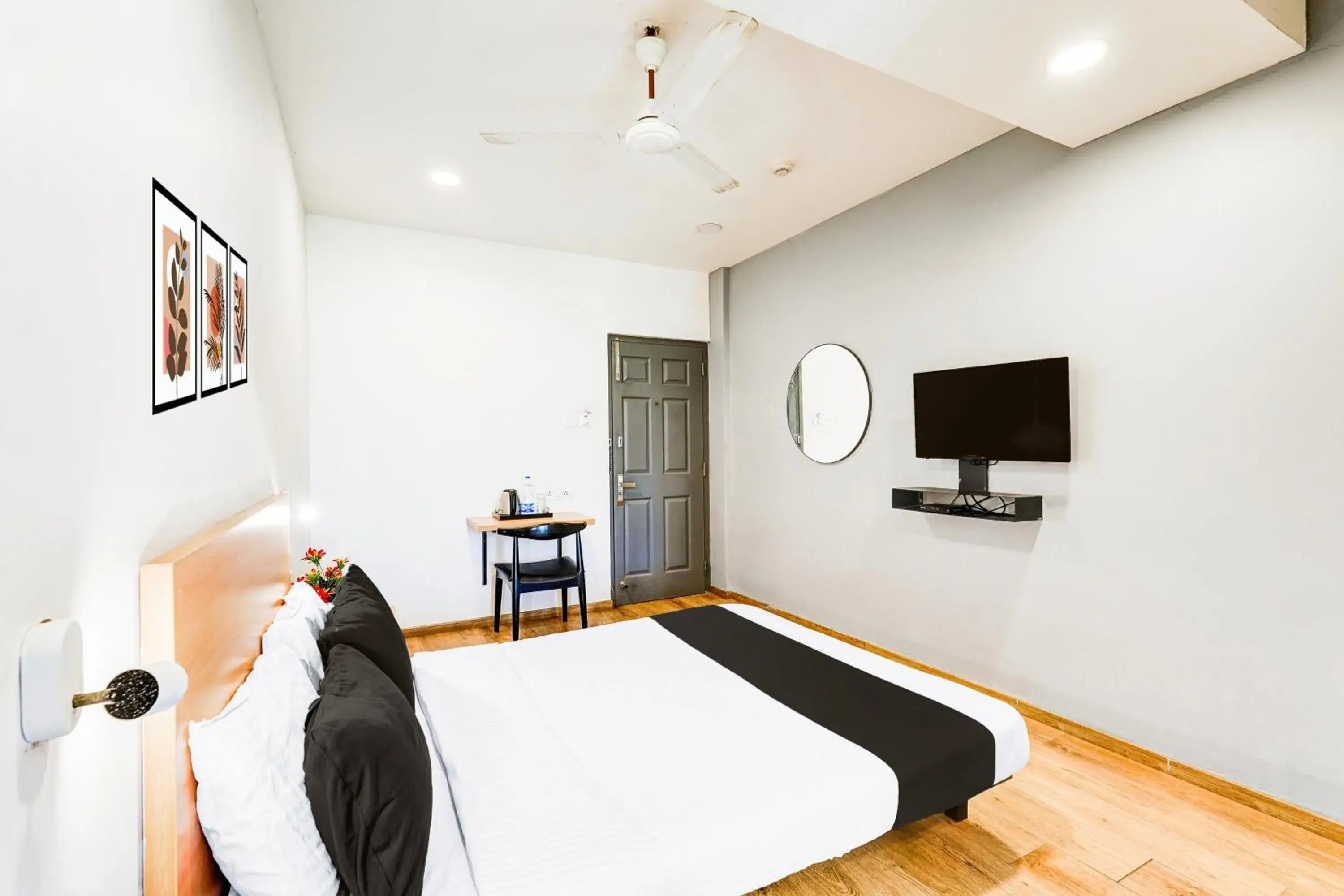 Bedroom, Bed in Collection O OMR Perungudi Thiruvanmiyur Beach Bedroom, Bed in Collection O OMR Perungudi Thiruvanmiyur Beach