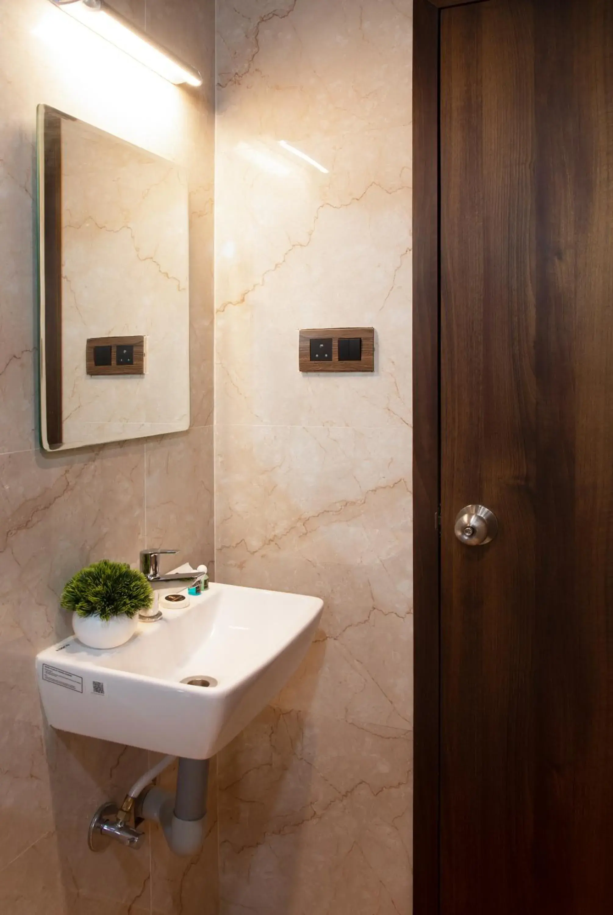 Bathroom in SUPREME STAY Bathroom in SUPREME STAY