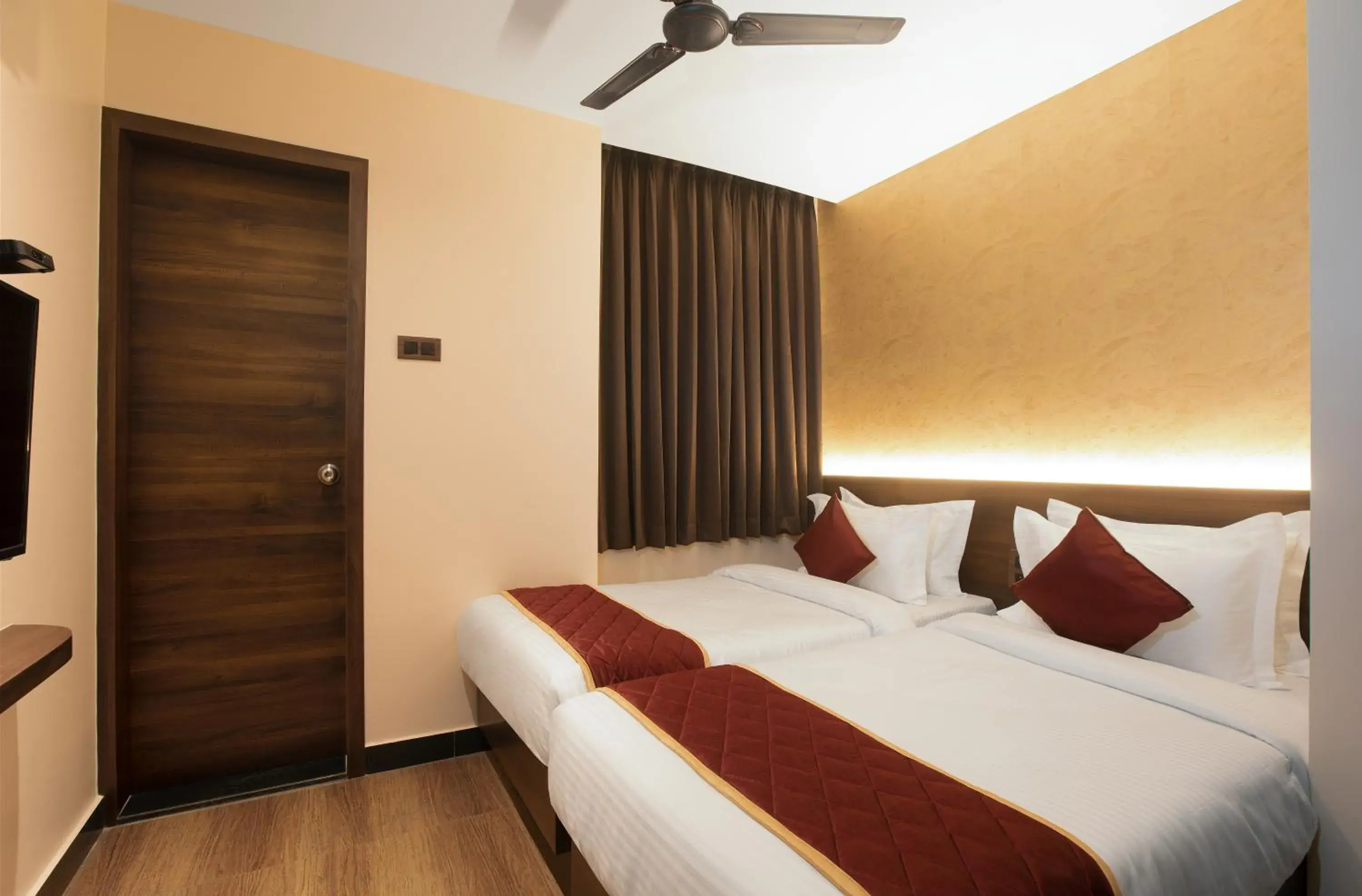 Bed in SUPREME STAY Bed in SUPREME STAY