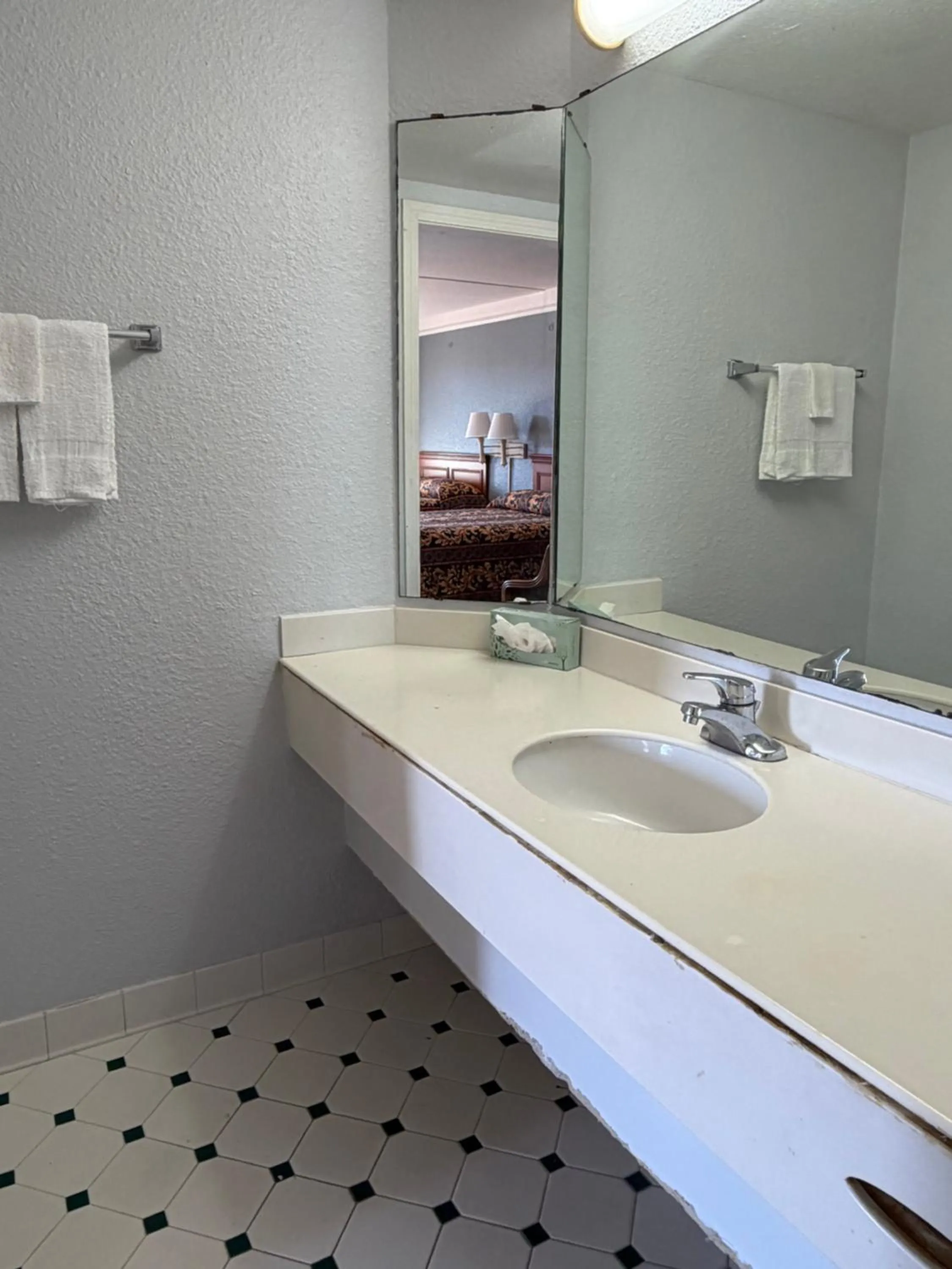 America's Inn Houston/Stafford /Sugarland