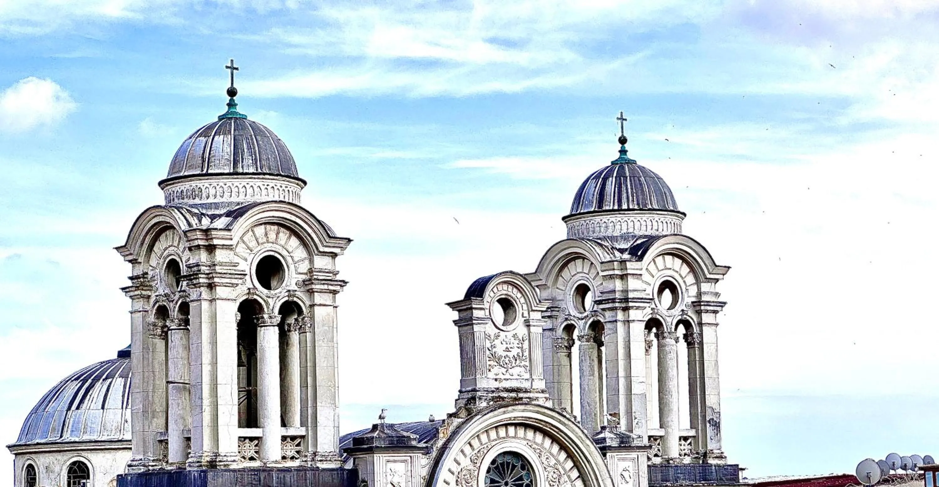 Nearby landmark in Alaca Suit