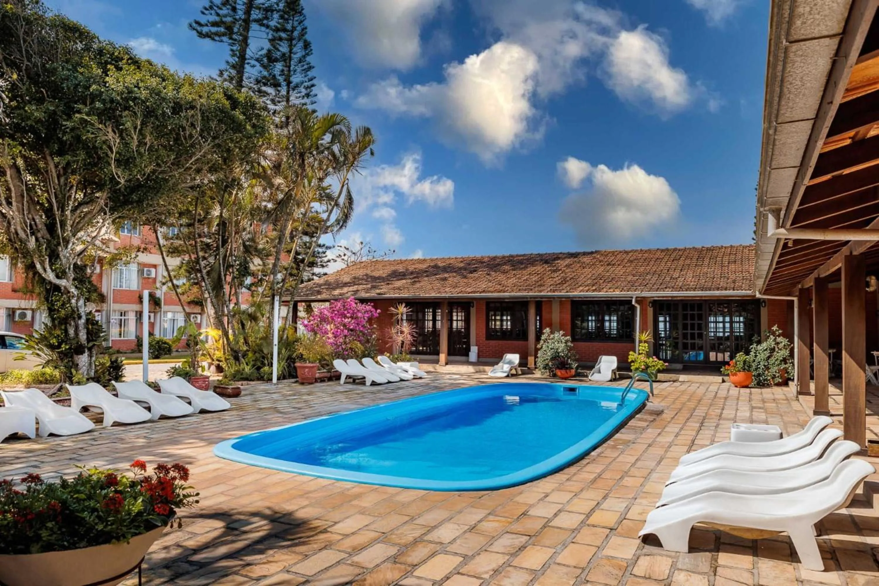 Swimming pool in Flamboyant Hotel
