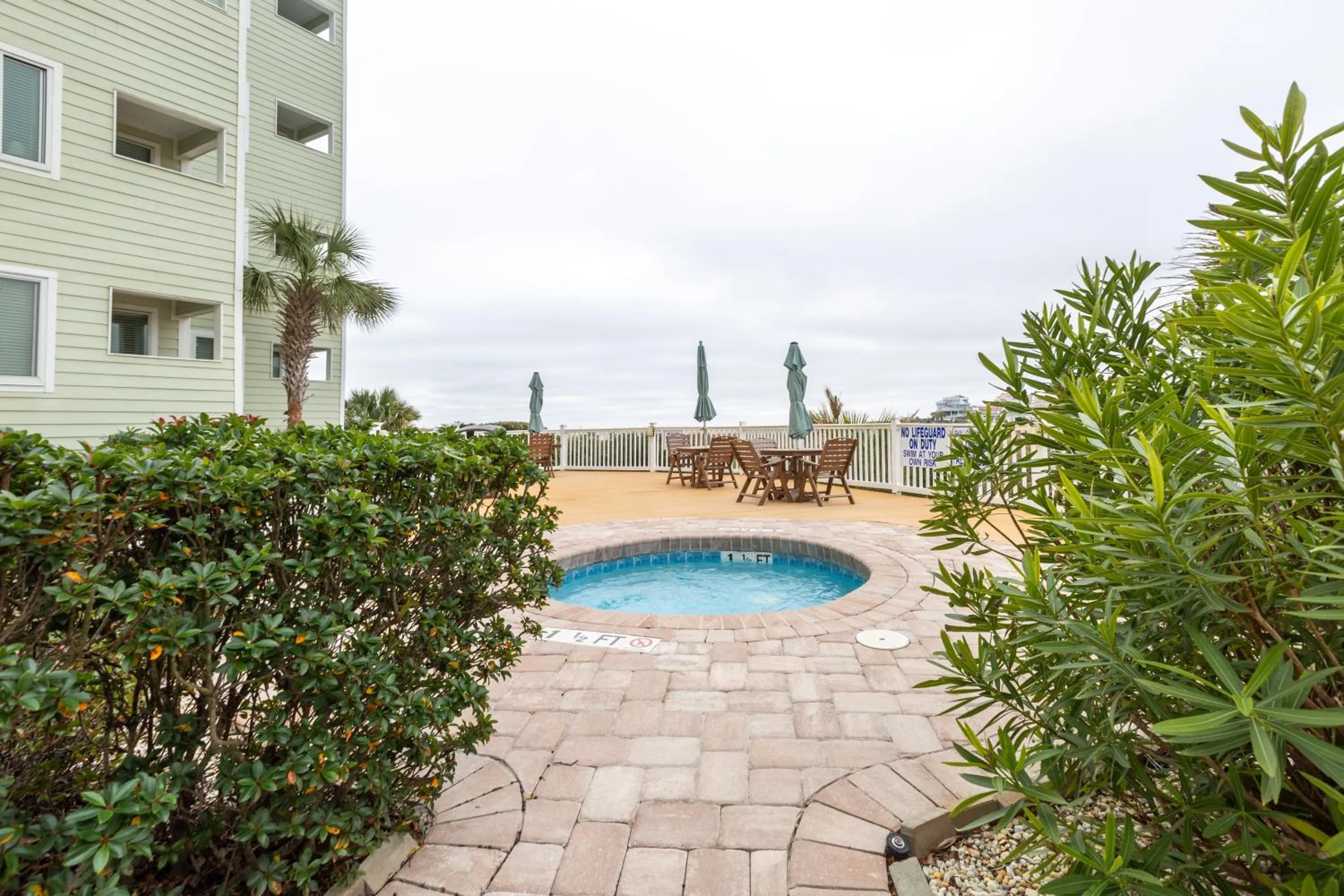 Hot Tub in Sands Beach Club