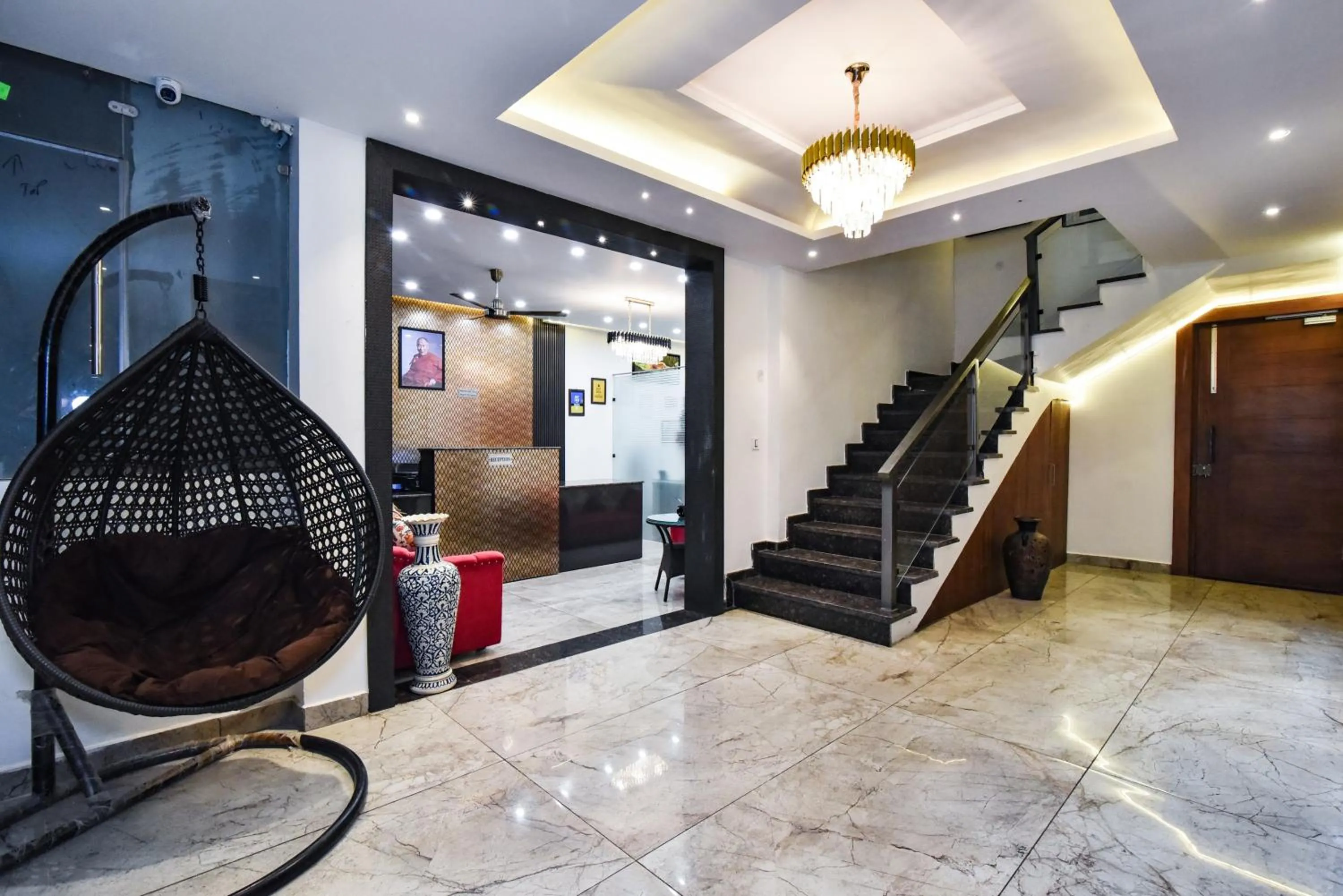 Lobby or reception in AH Grand Villa - Hotel Near Dalai Lama Temple