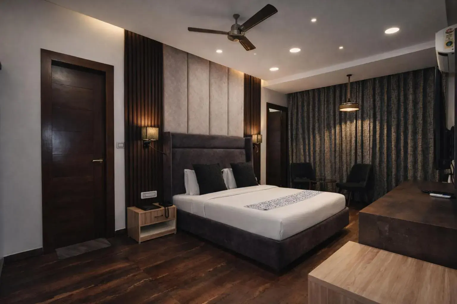 Bed in AH Grand Villa - Hotel Near Dalai Lama Temple Bed in AH Grand Villa - Hotel Near Dalai Lama Temple