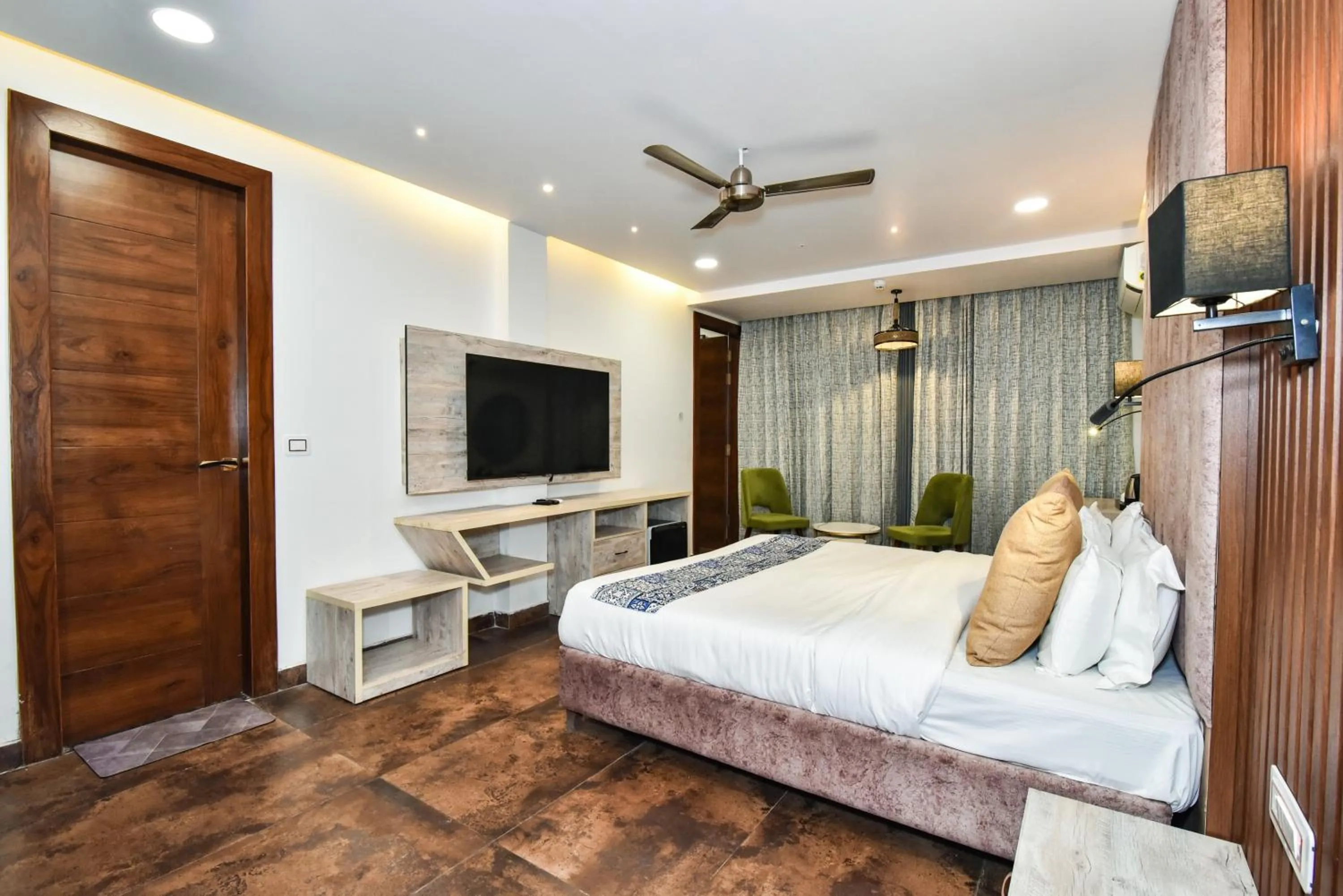 Bedroom, Bed in AH Grand Villa - Hotel Near Dalai Lama Temple