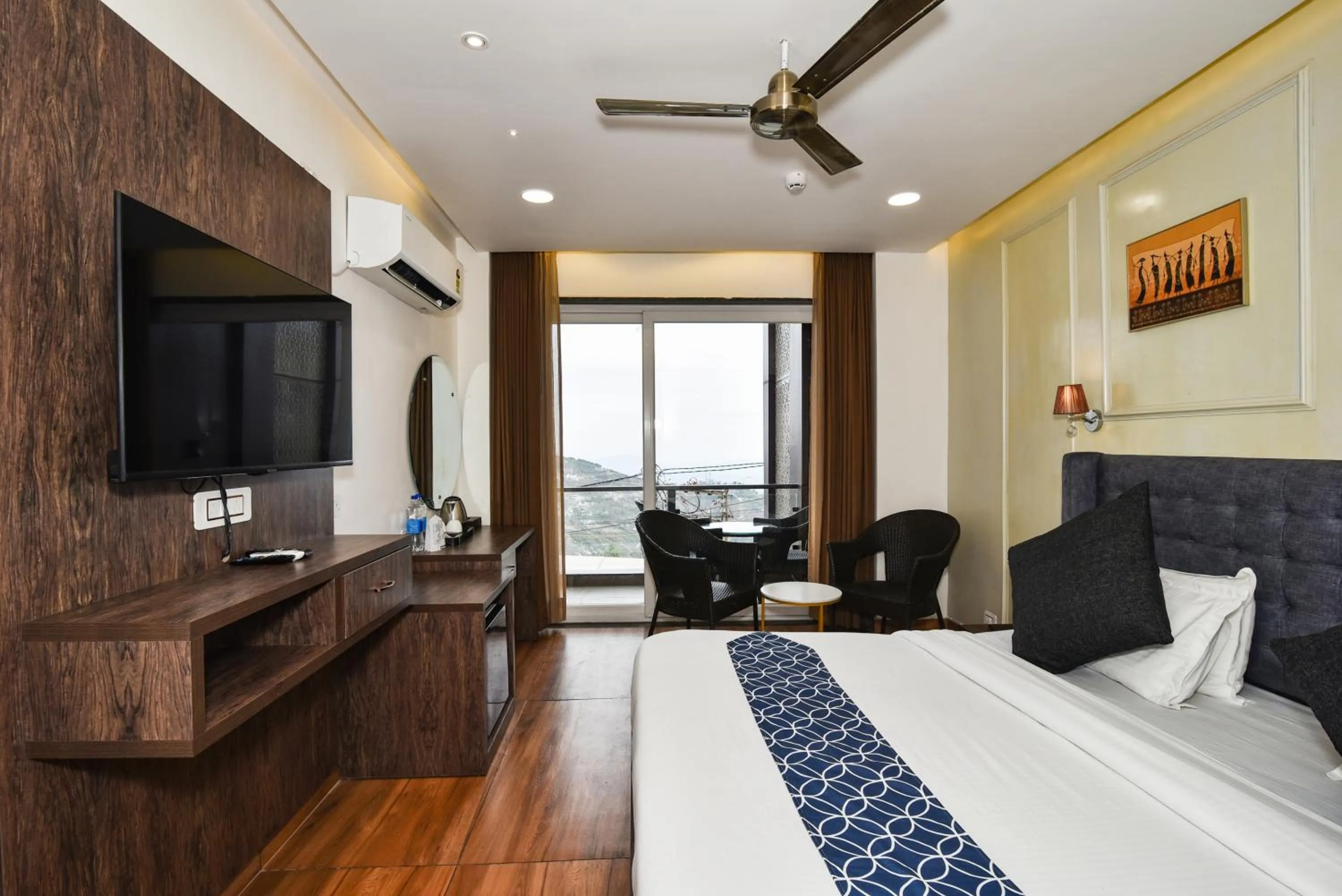 Bed in AH Grand Villa - Hotel Near Dalai Lama Temple