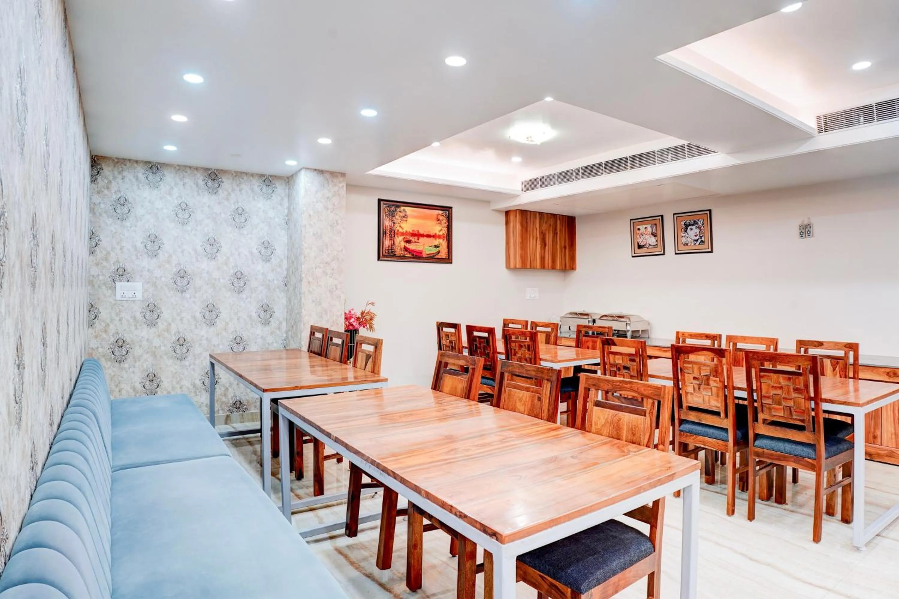 Other in Palette by CheckIn Patel Nagar Bhopal