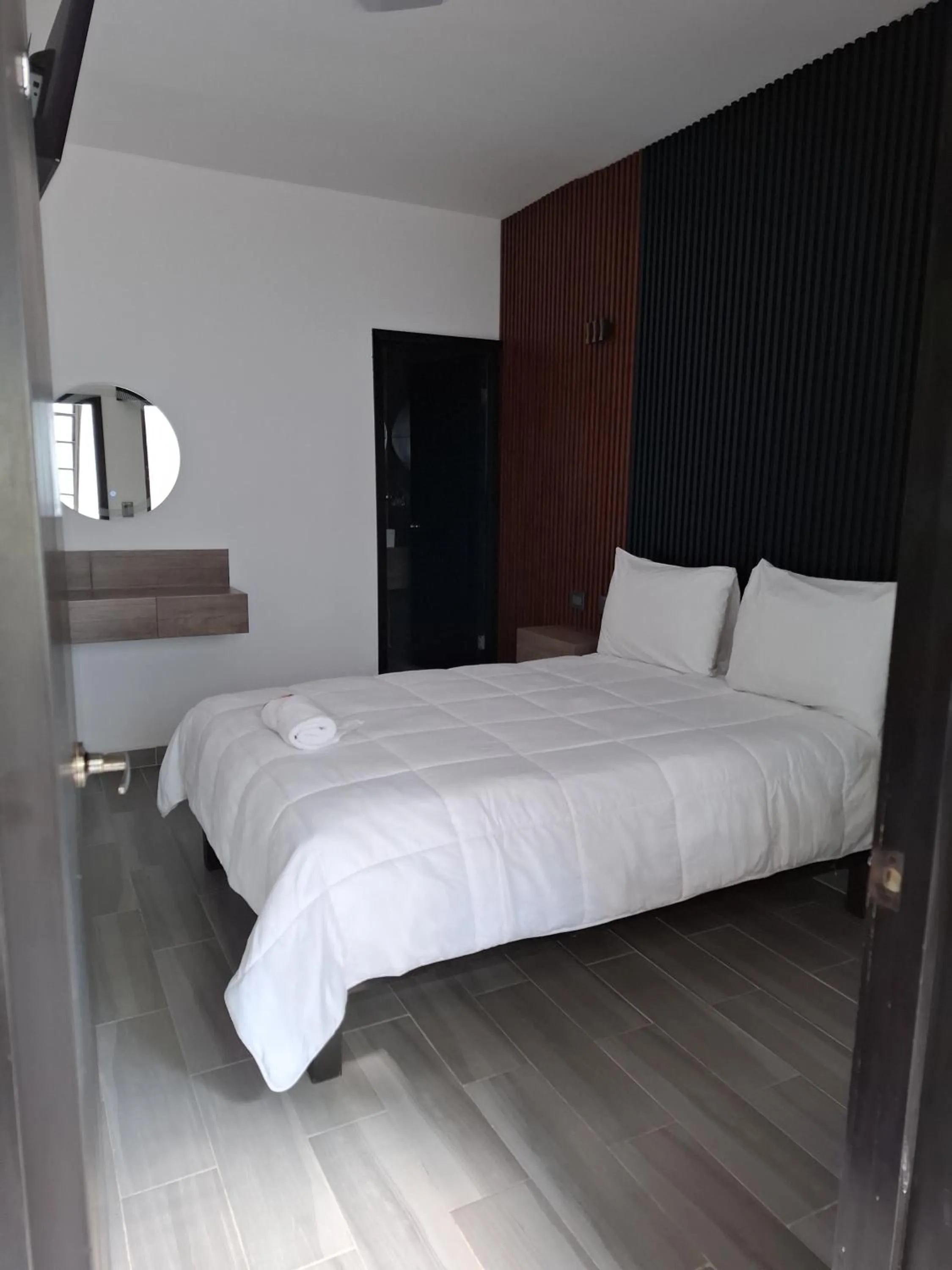 Bedroom, Bed in Hotel Sevilla Palenque