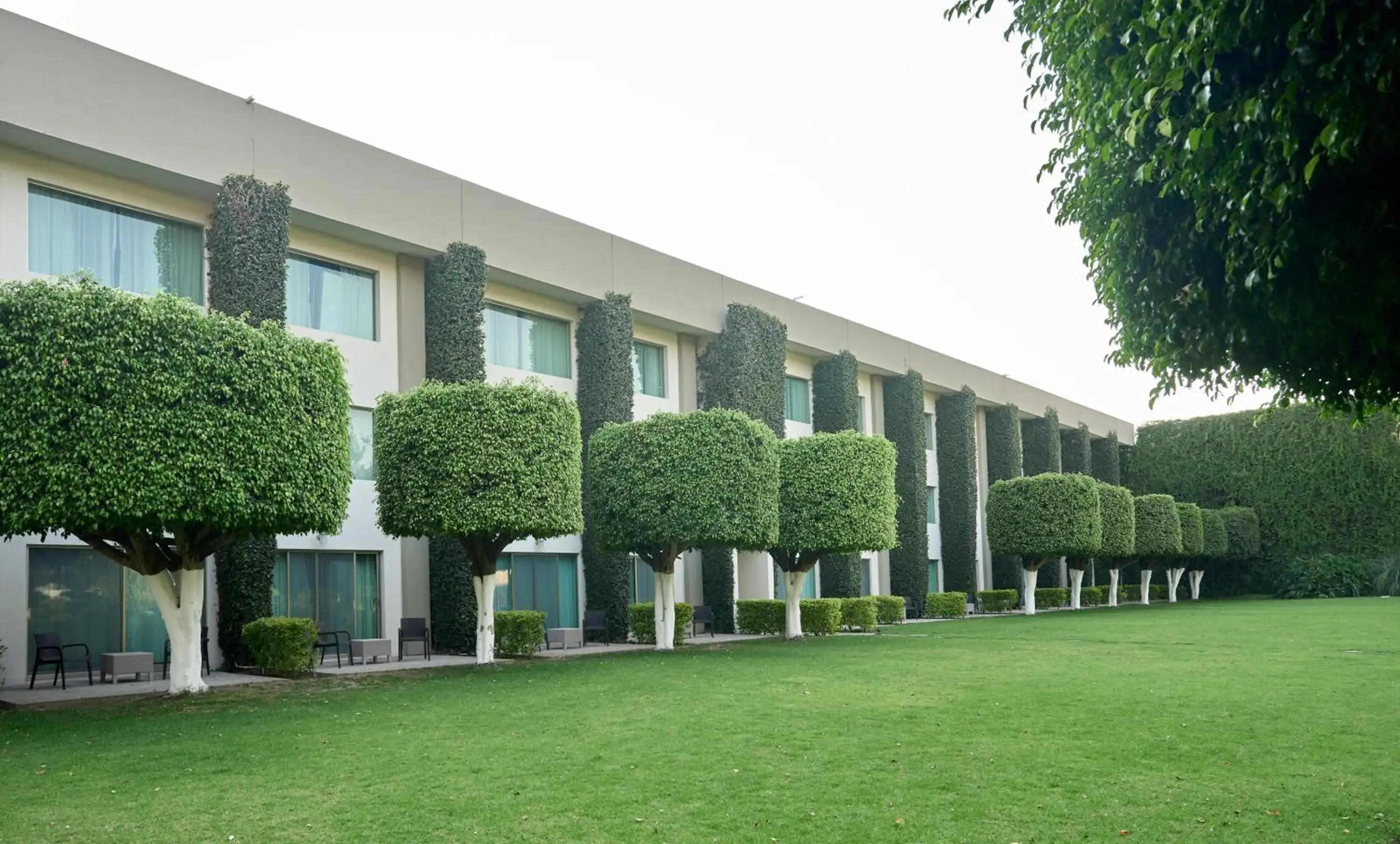 Property building in Hotel Estancia Business Class Property building in Hotel Estancia Business Class