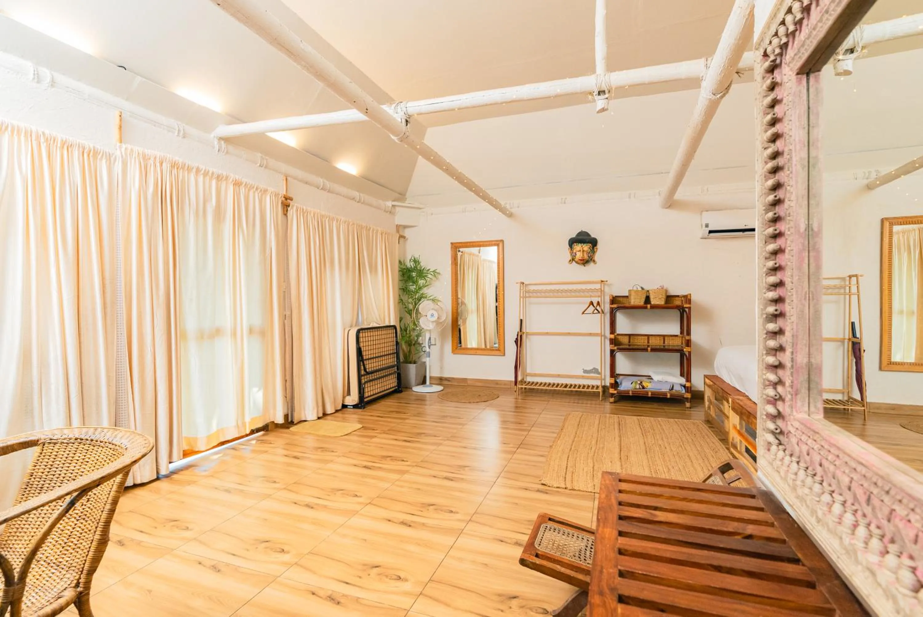 Living room in Nidra by Sarwaa