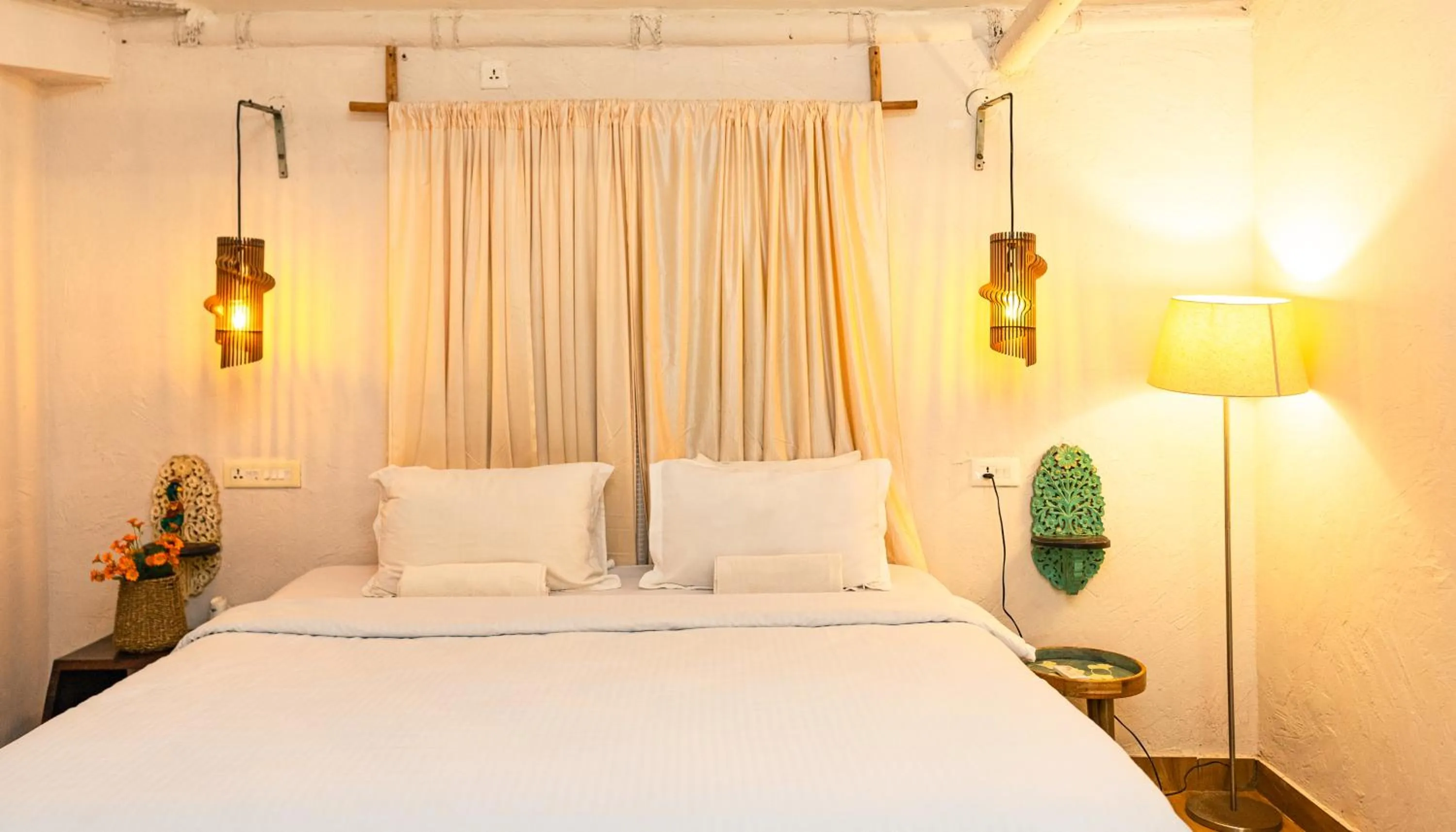 Bed in Nidra by Sarwaa