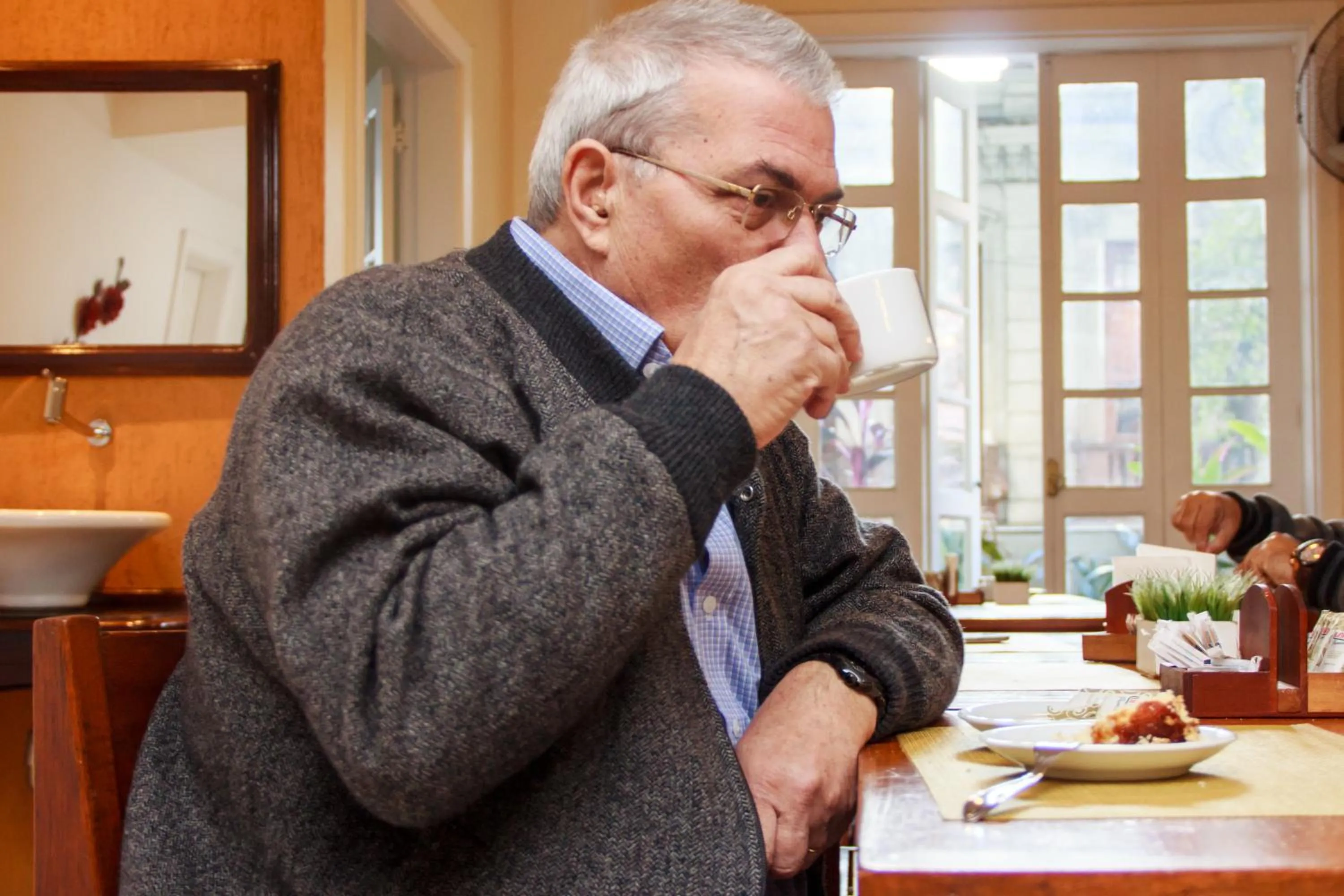 Guests in Hotel Carioca