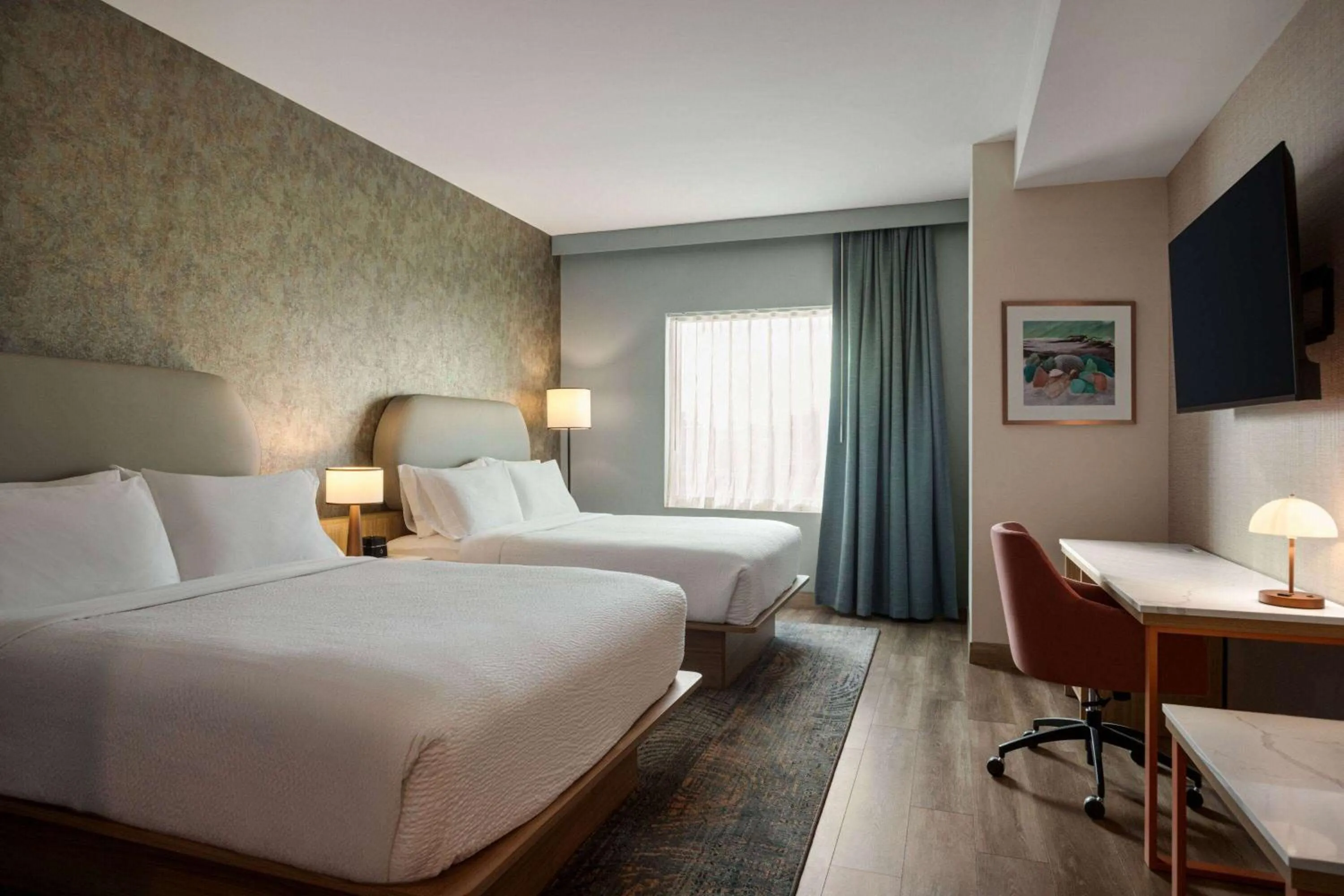 Photo of the whole room, Bed in Sea Glass Beach Place, Trademark Collection by Wyndham