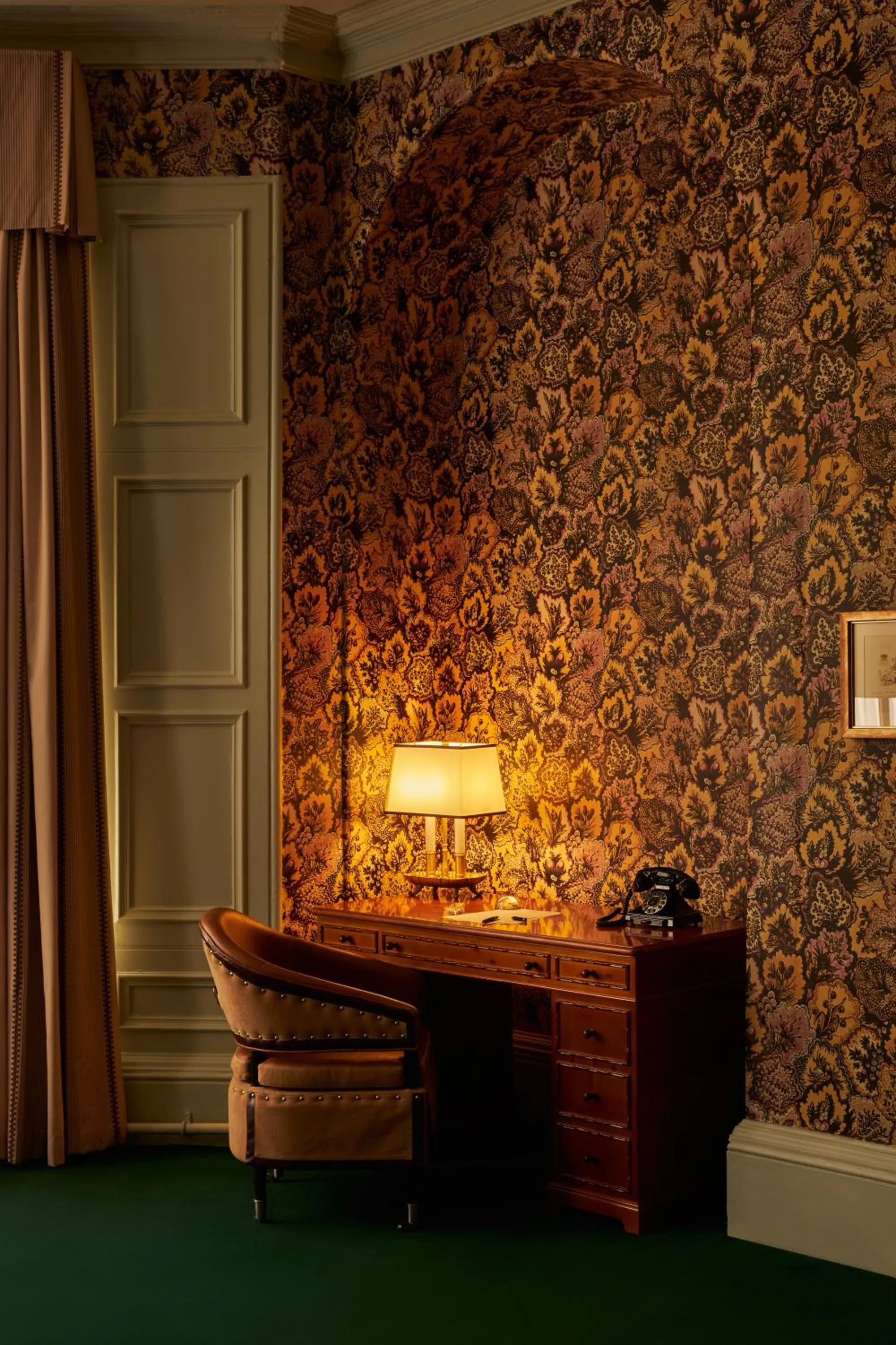 Photo of the whole room in Marine North Berwick