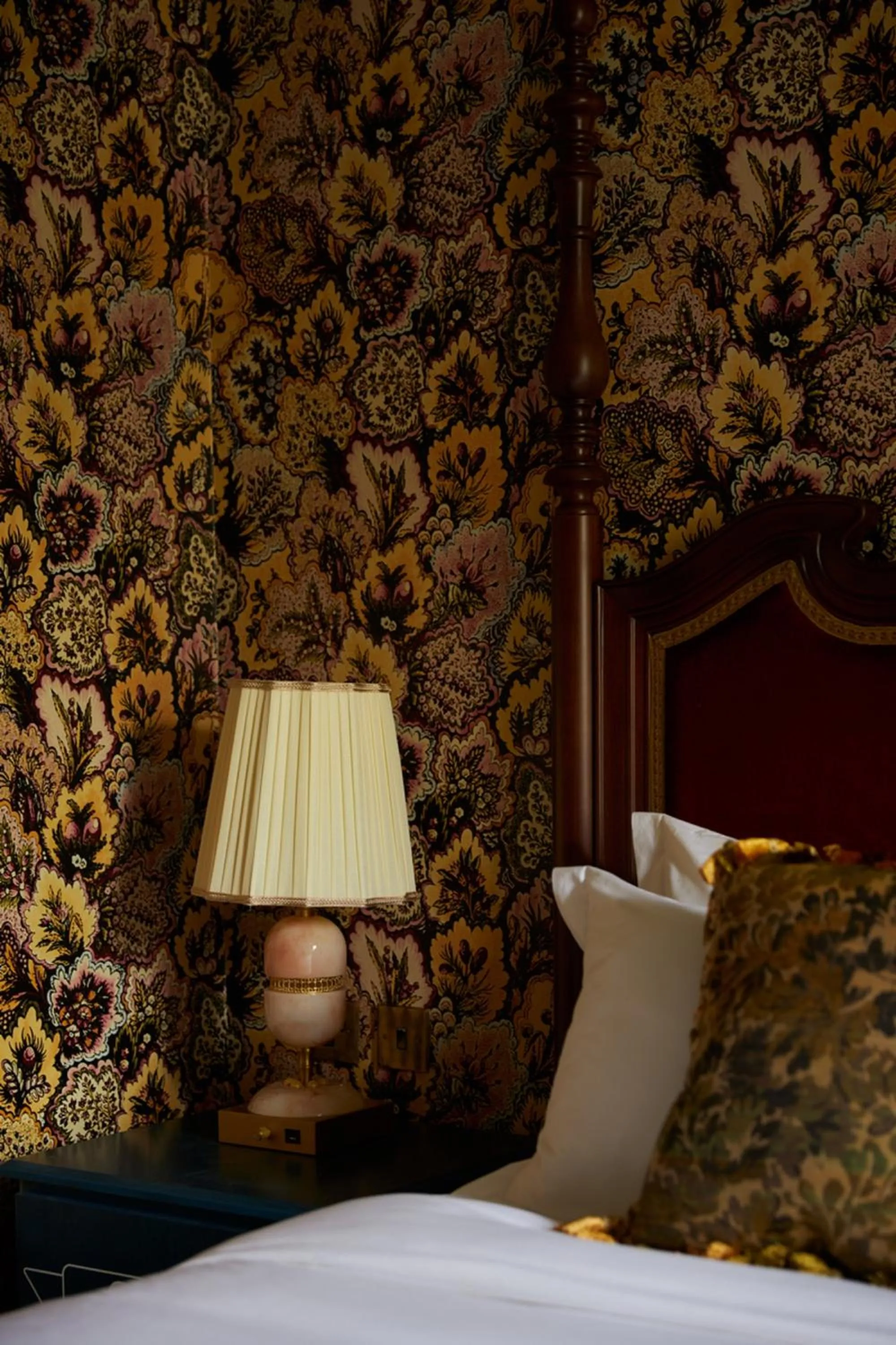 Bed in Marine North Berwick