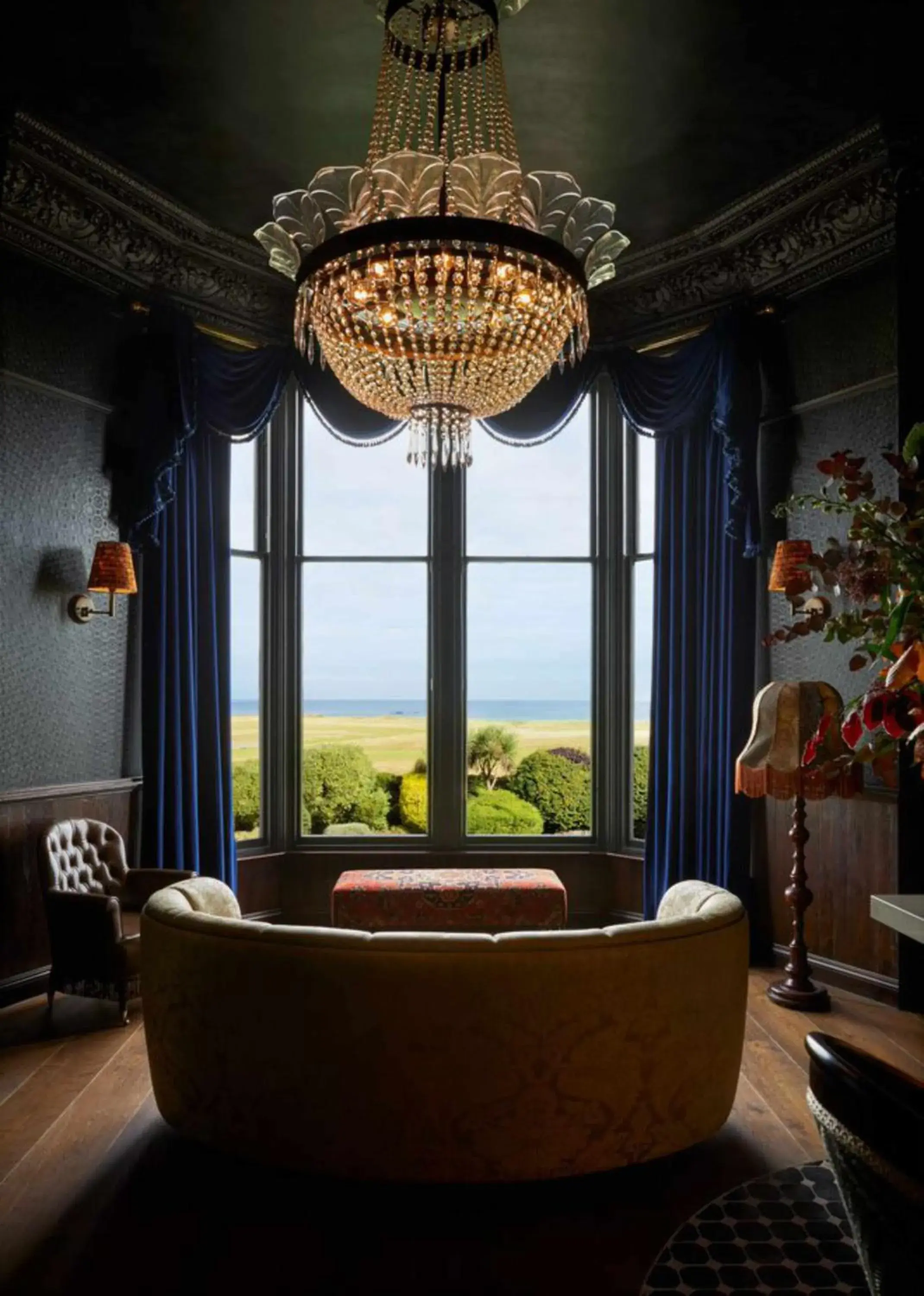 Lounge or bar in Marine North Berwick Lounge or bar in Marine North Berwick