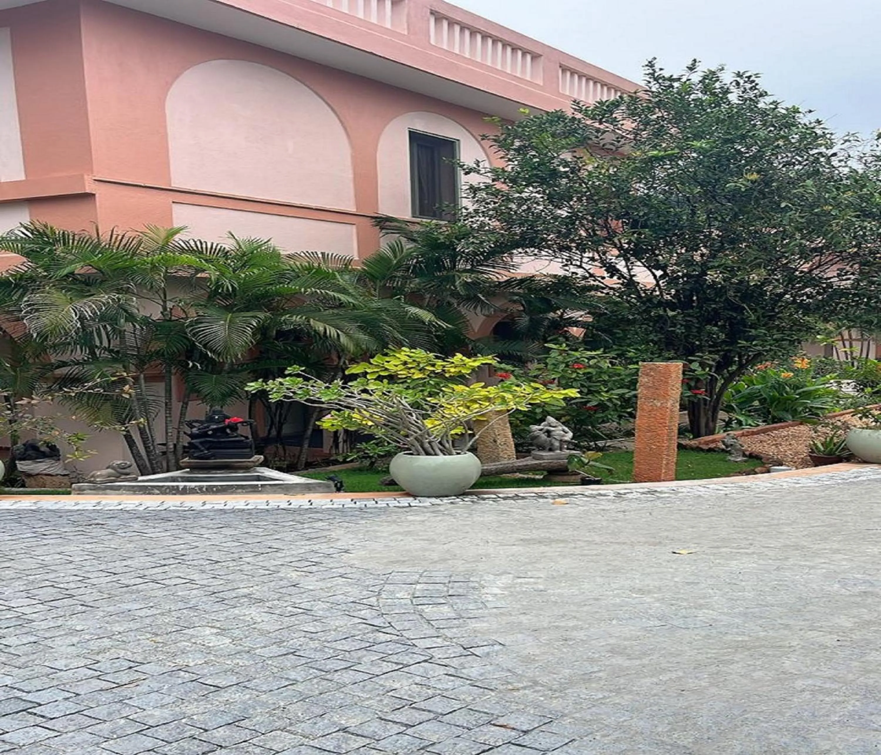 Property building in Mango Hill La Serene Puducherry