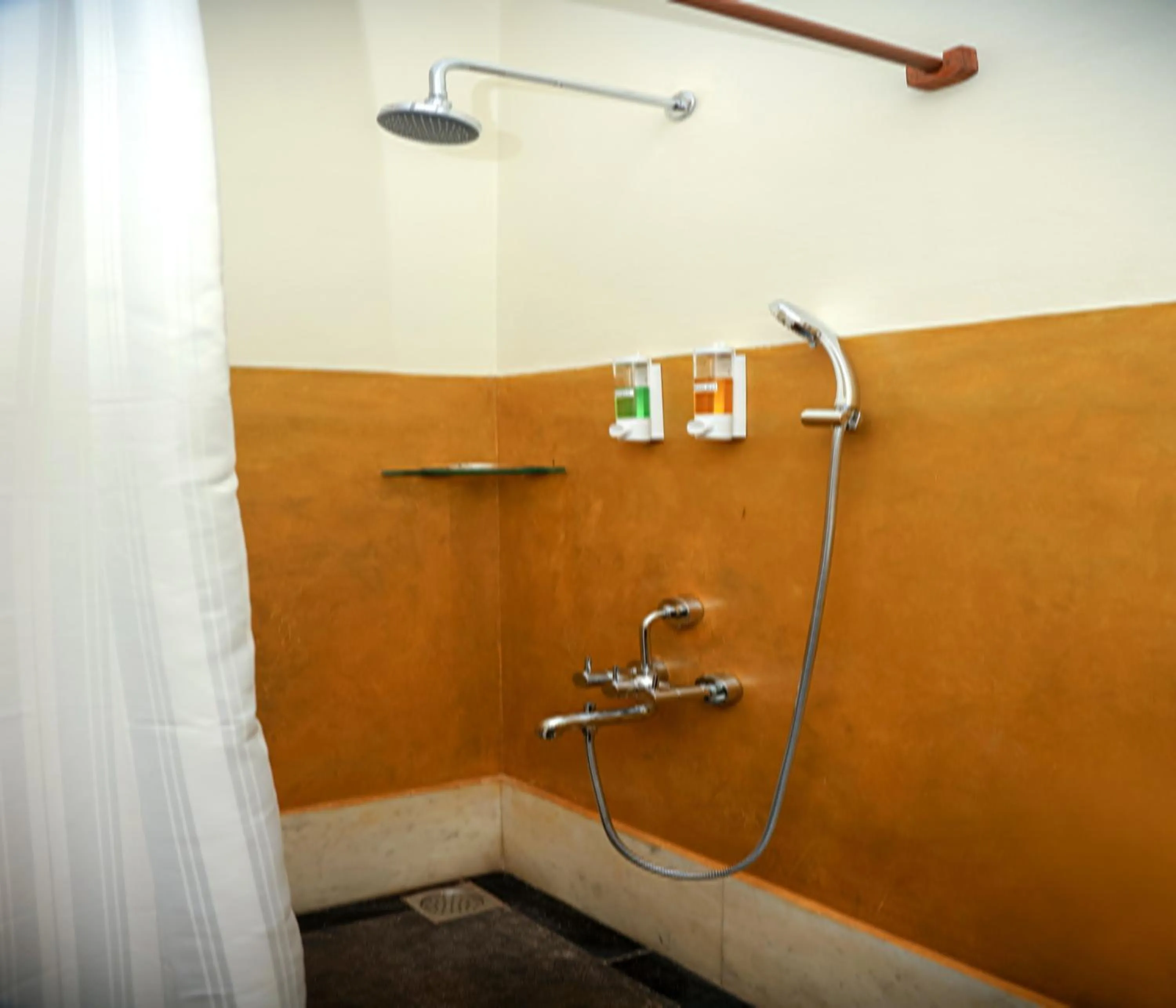 Shower in Mango Hill La Serene Puducherry