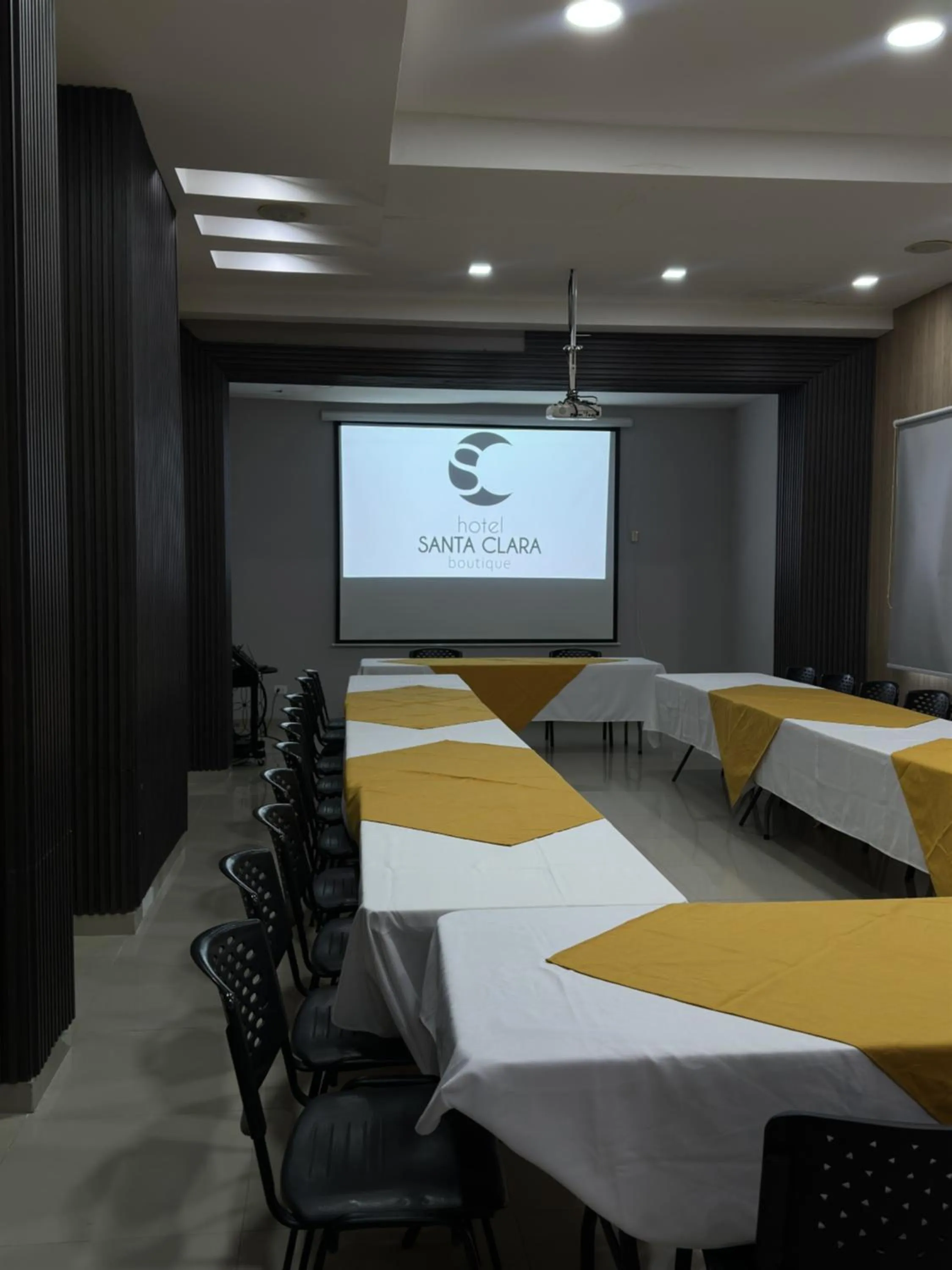 Property building in Hotel Santa Clara Boutique