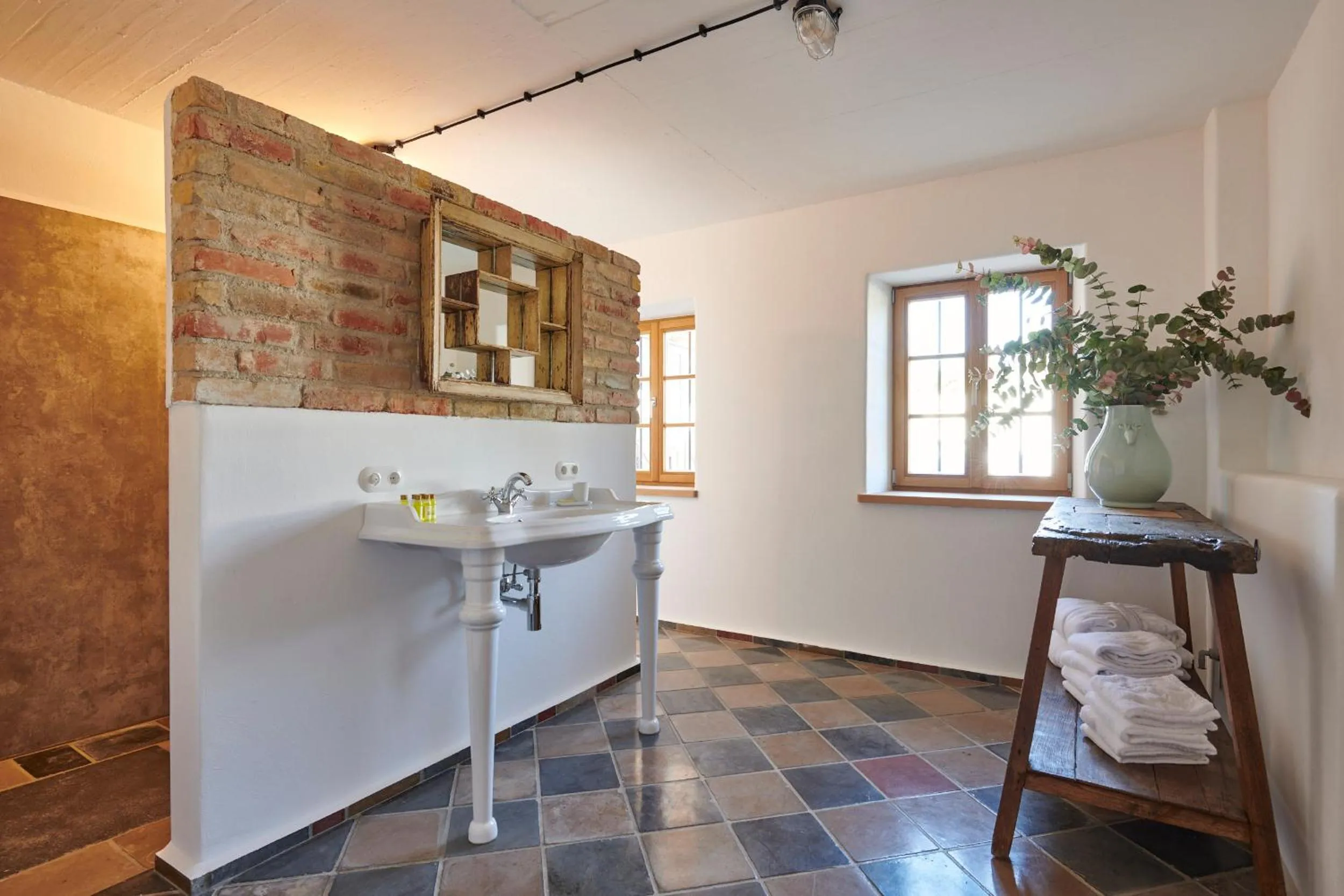 Bathroom in Farmhouse 1604 - Das Bauernhaus eines Fischers