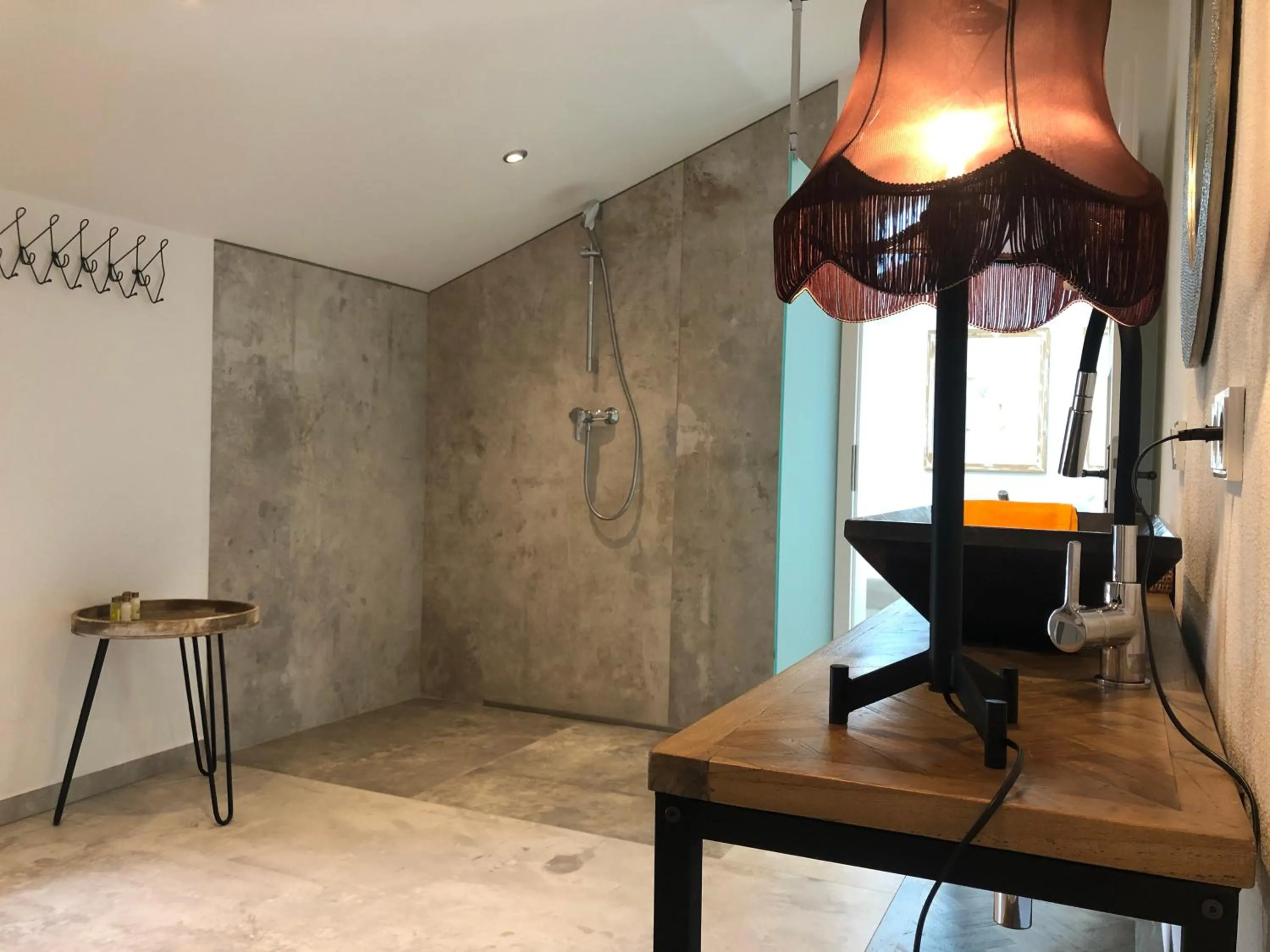 Shower in Farmhouse 1604 - Das Bauernhaus eines Fischers