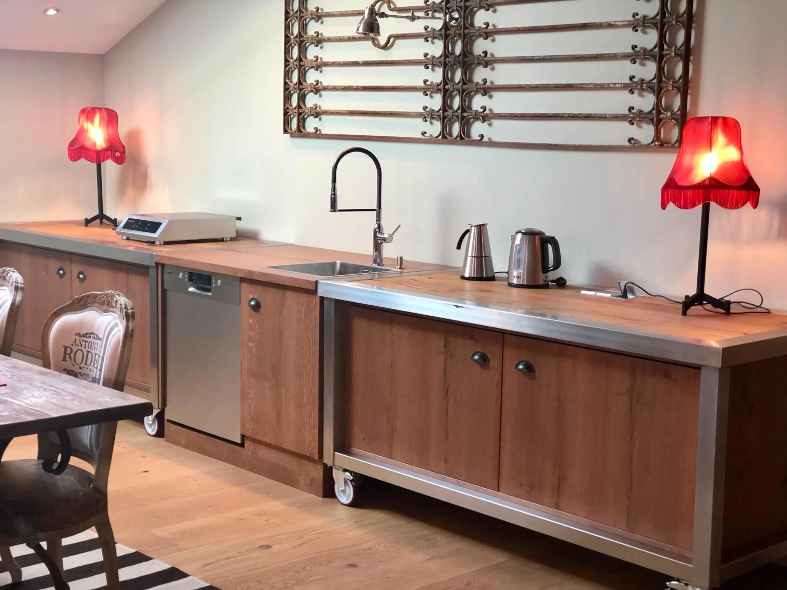 Kitchen or kitchenette in Farmhouse 1604 - Das Bauernhaus eines Fischers