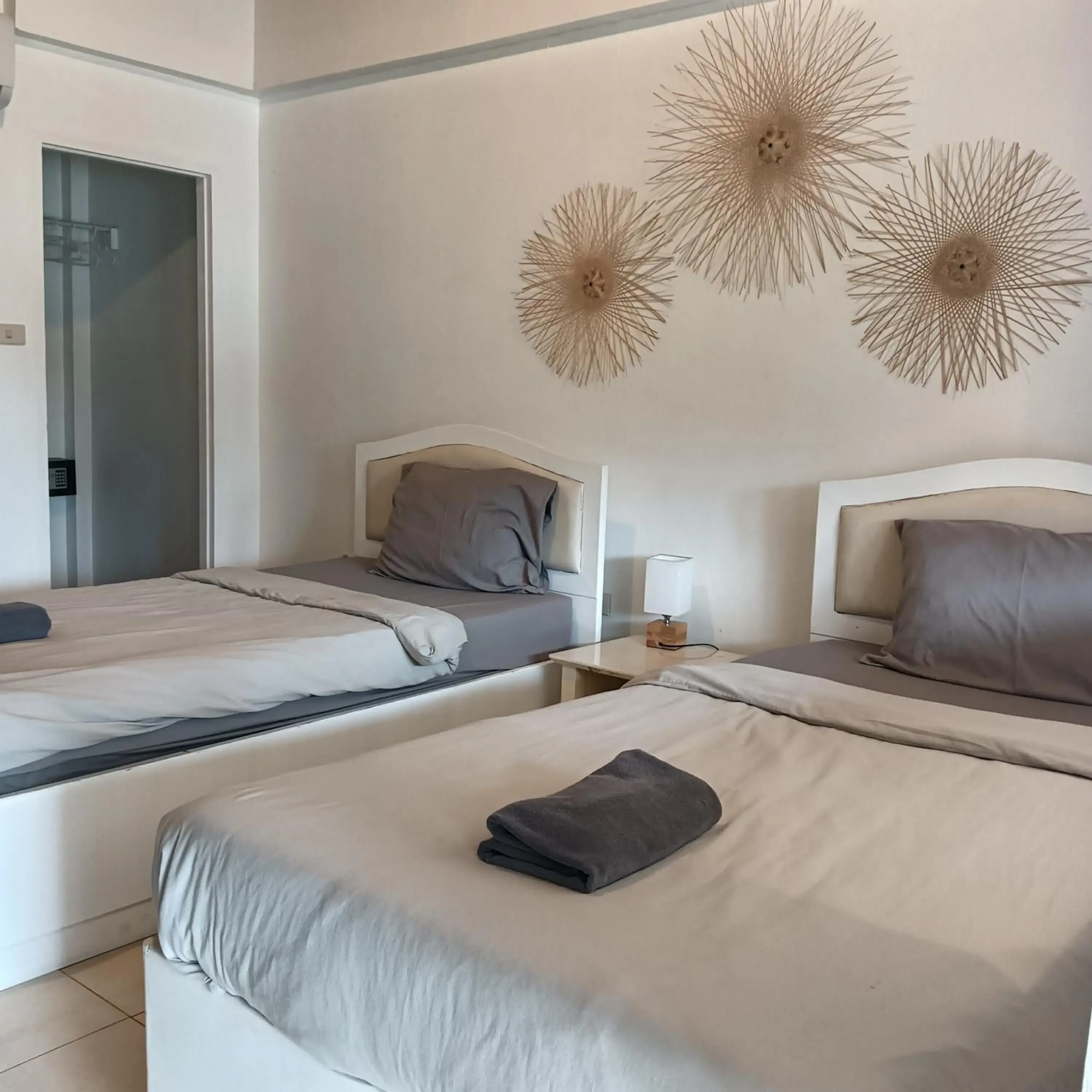 Bed in Cliff Cottage Bed in Cliff Cottage