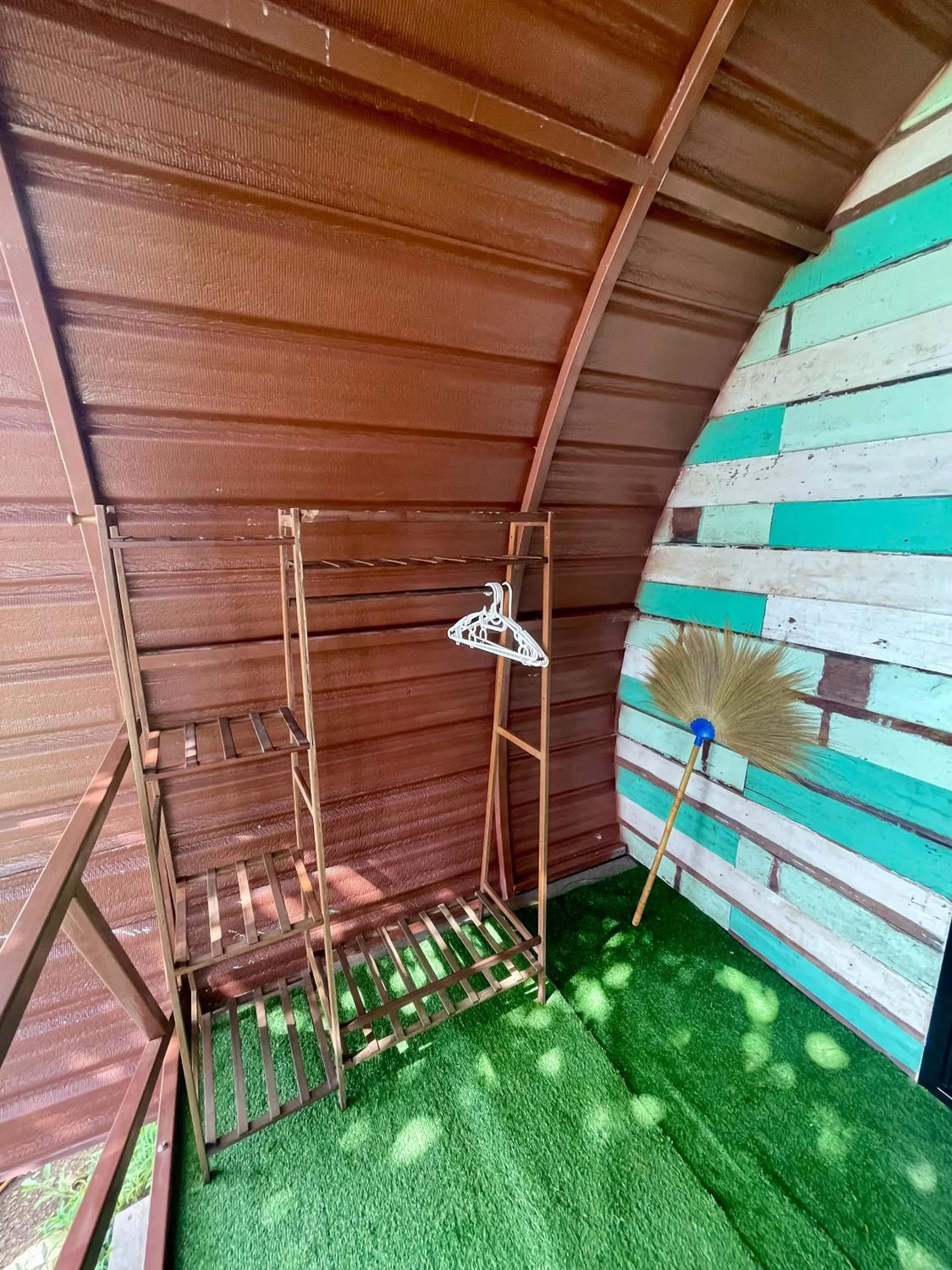 storage in Cliff Cottage