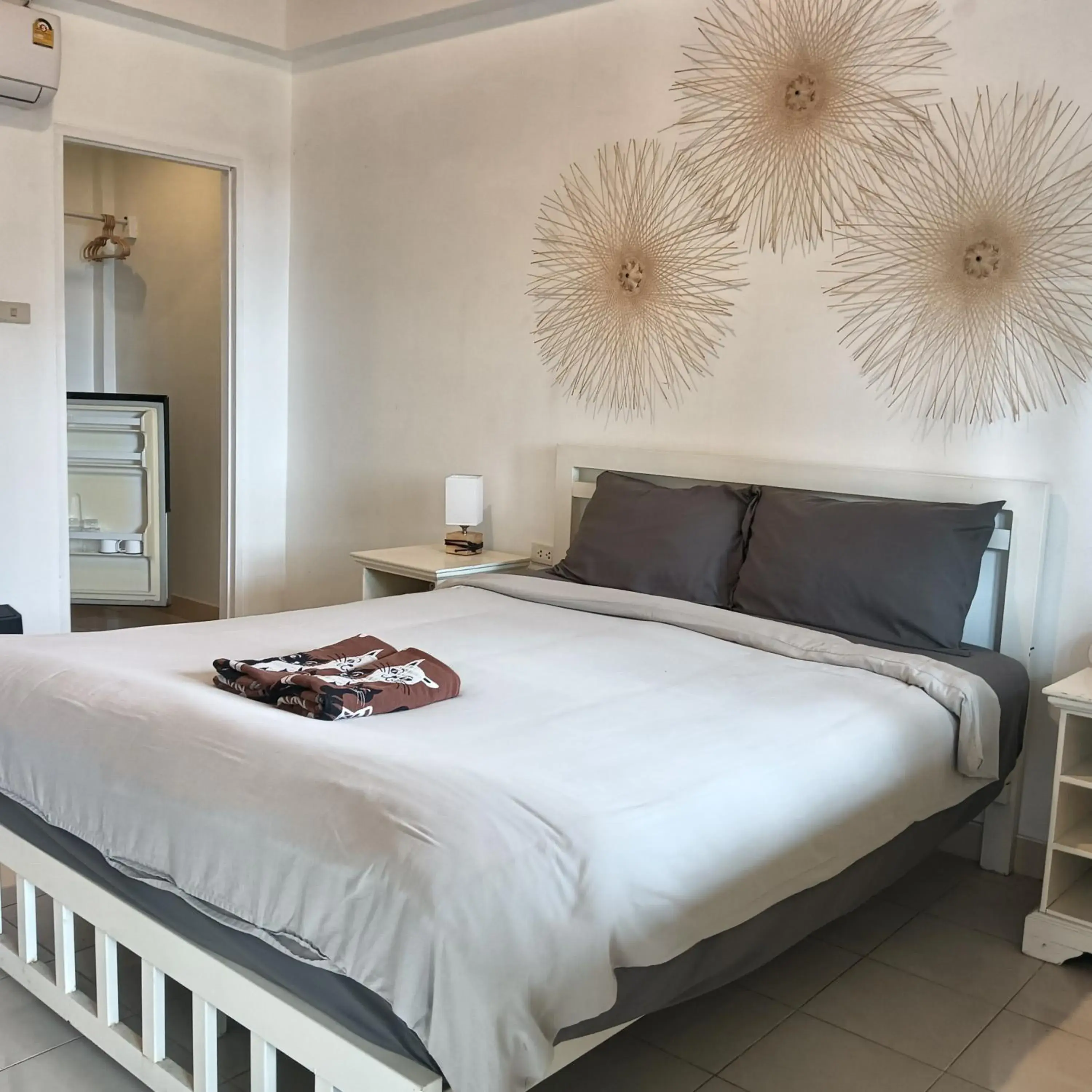 Bed in Cliff Cottage Bed in Cliff Cottage