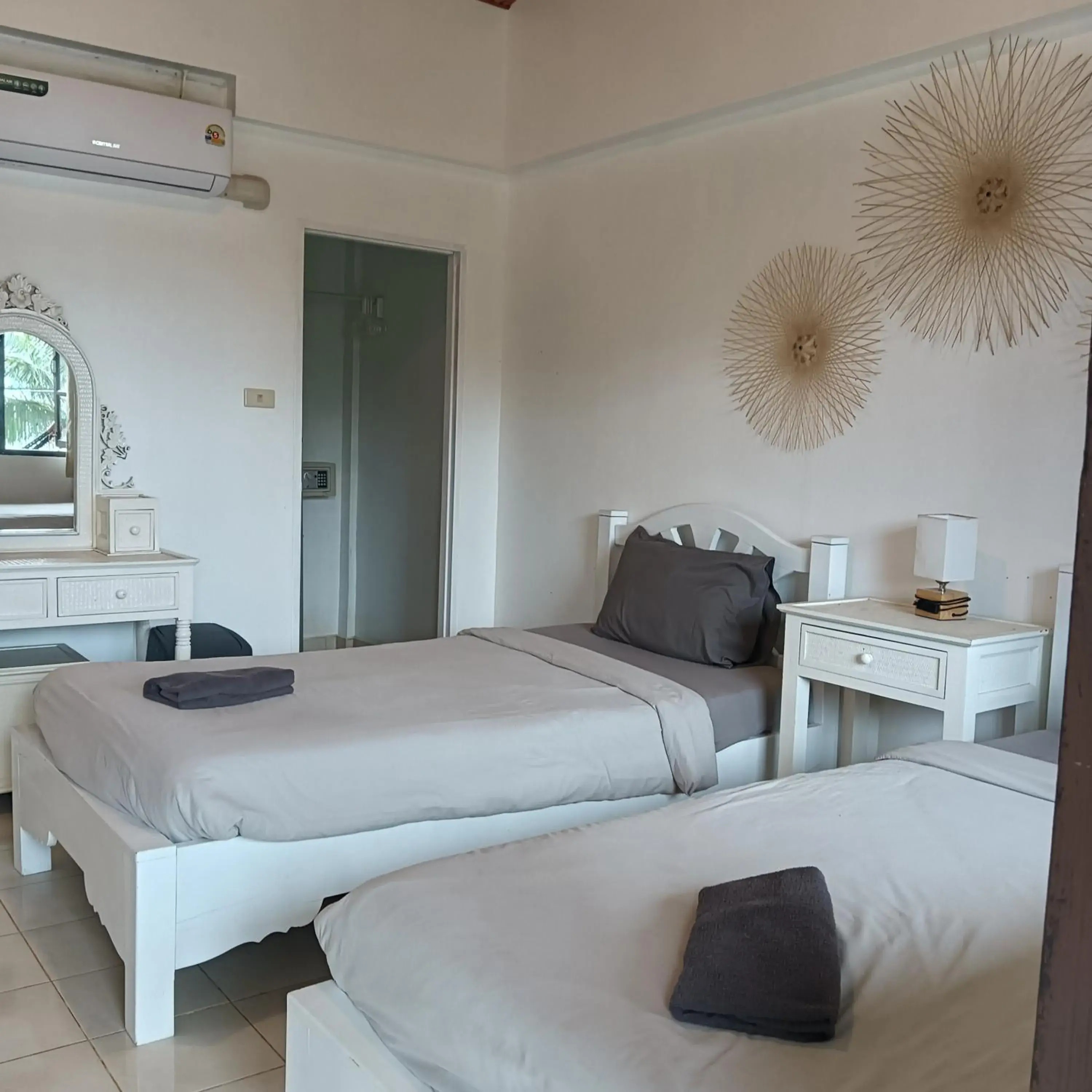 Bed in Cliff Cottage Bed in Cliff Cottage