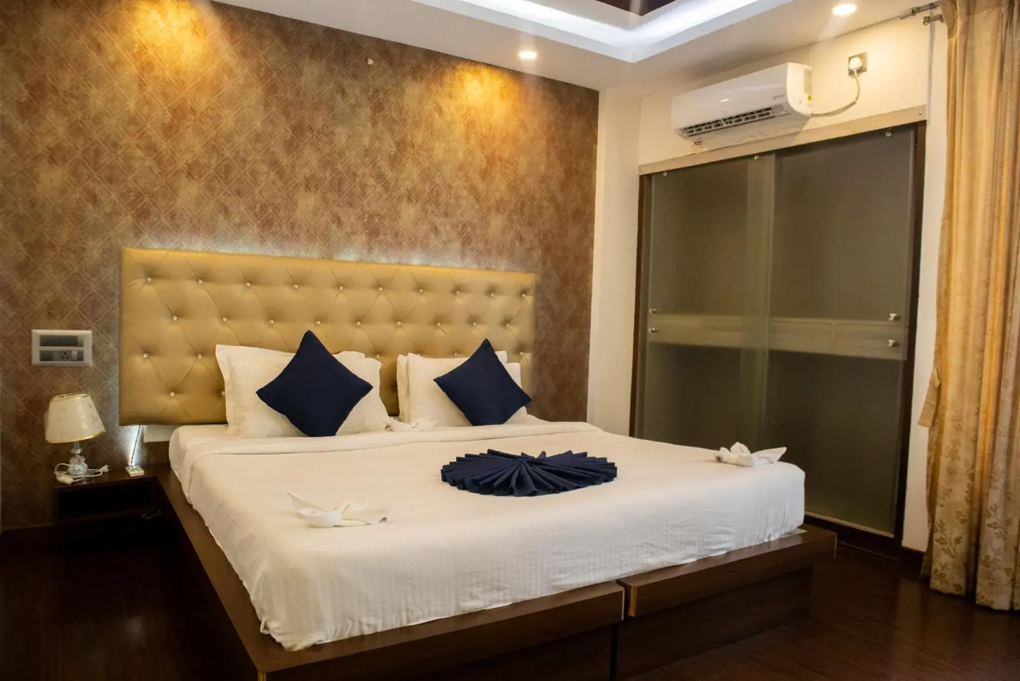 Deluxe King Suite in Mystic Apartotel Hebbal Deluxe King Suite in Mystic Apartotel Hebbal