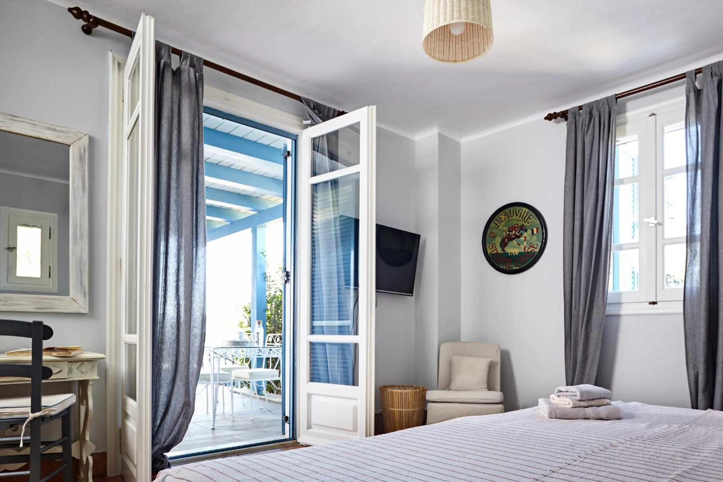 Bed in Villa Irini