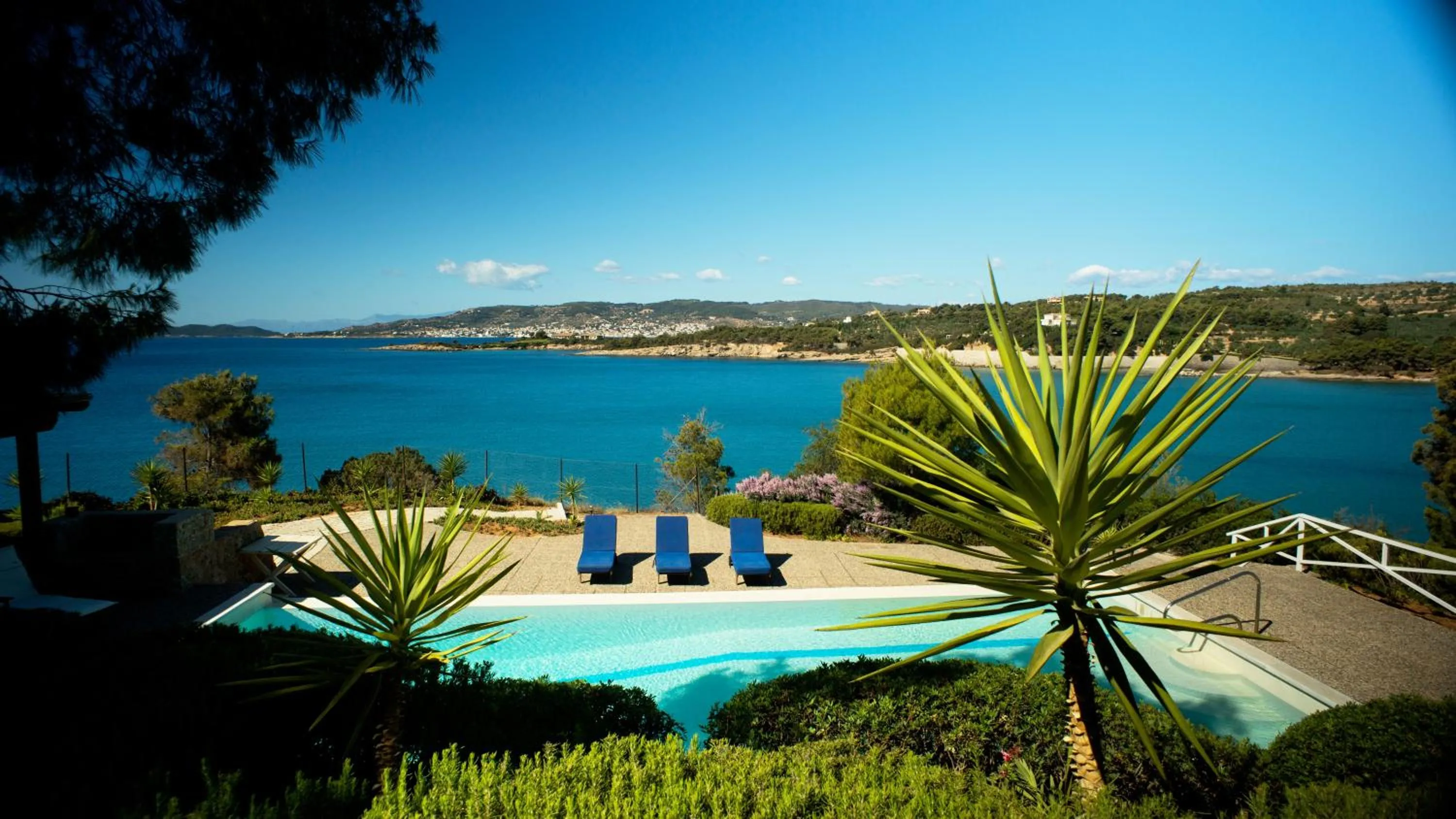 Garden view in Villa Irini