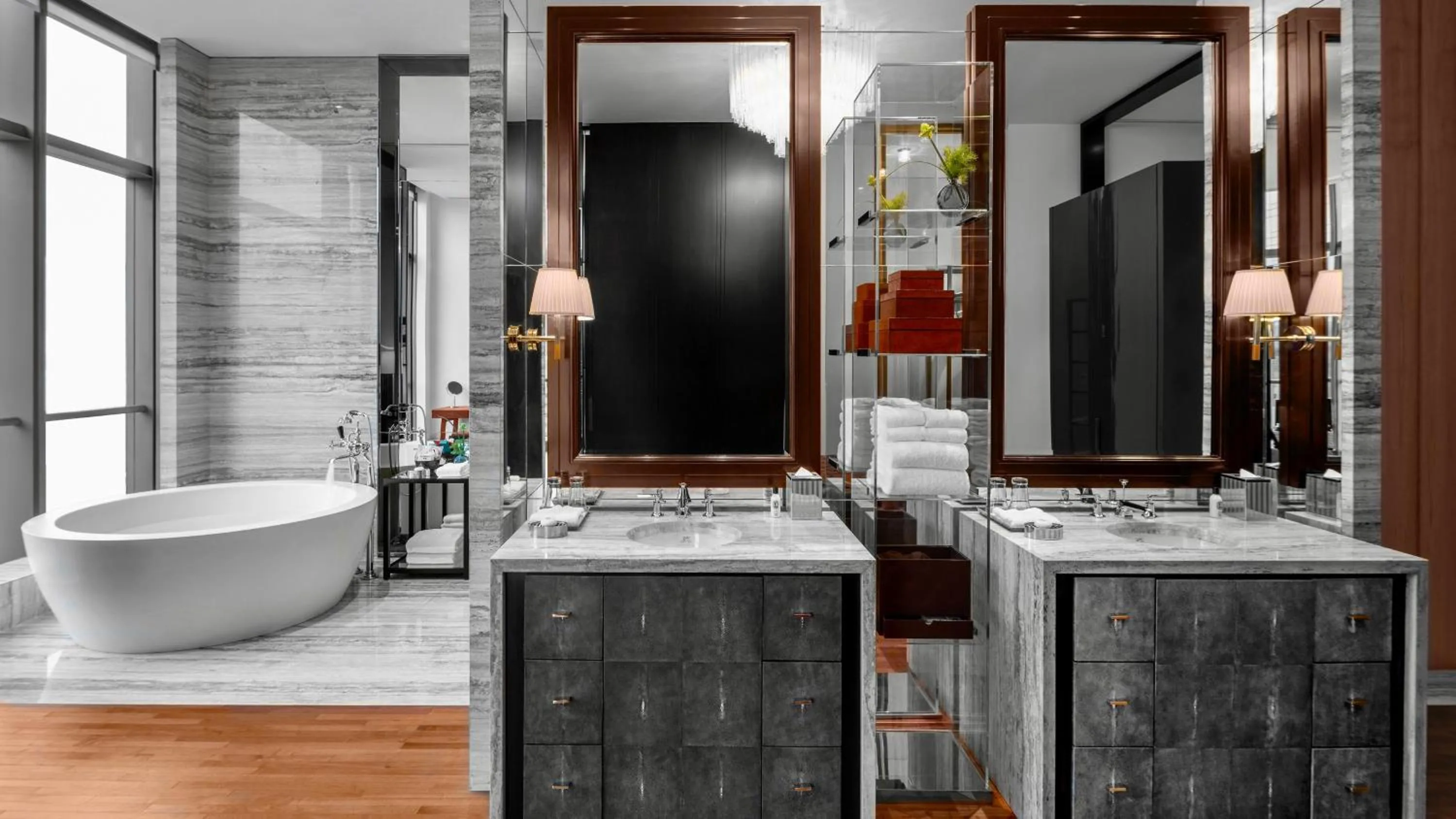 Bathroom in Mandarin Oriental, Guangzhou