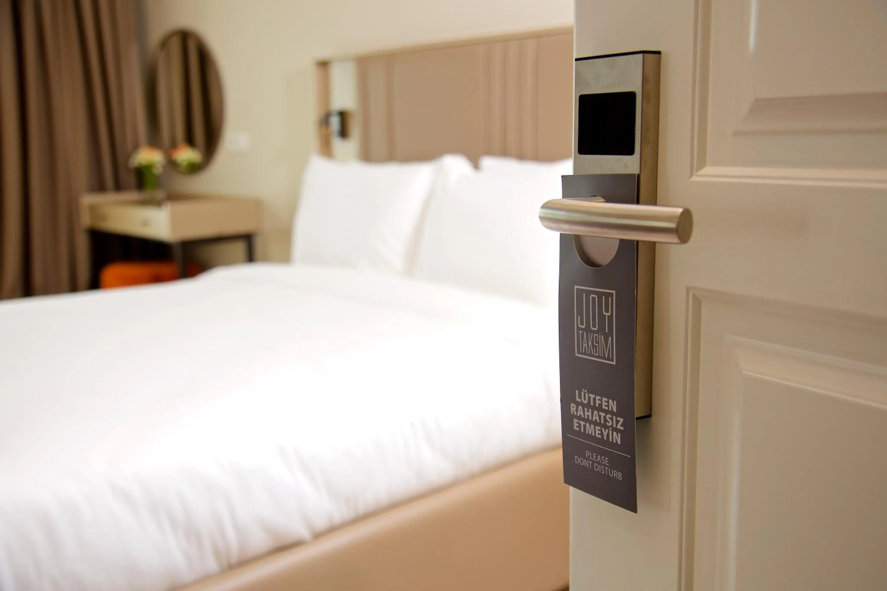 hair dresser, Bed in Joy Taksim