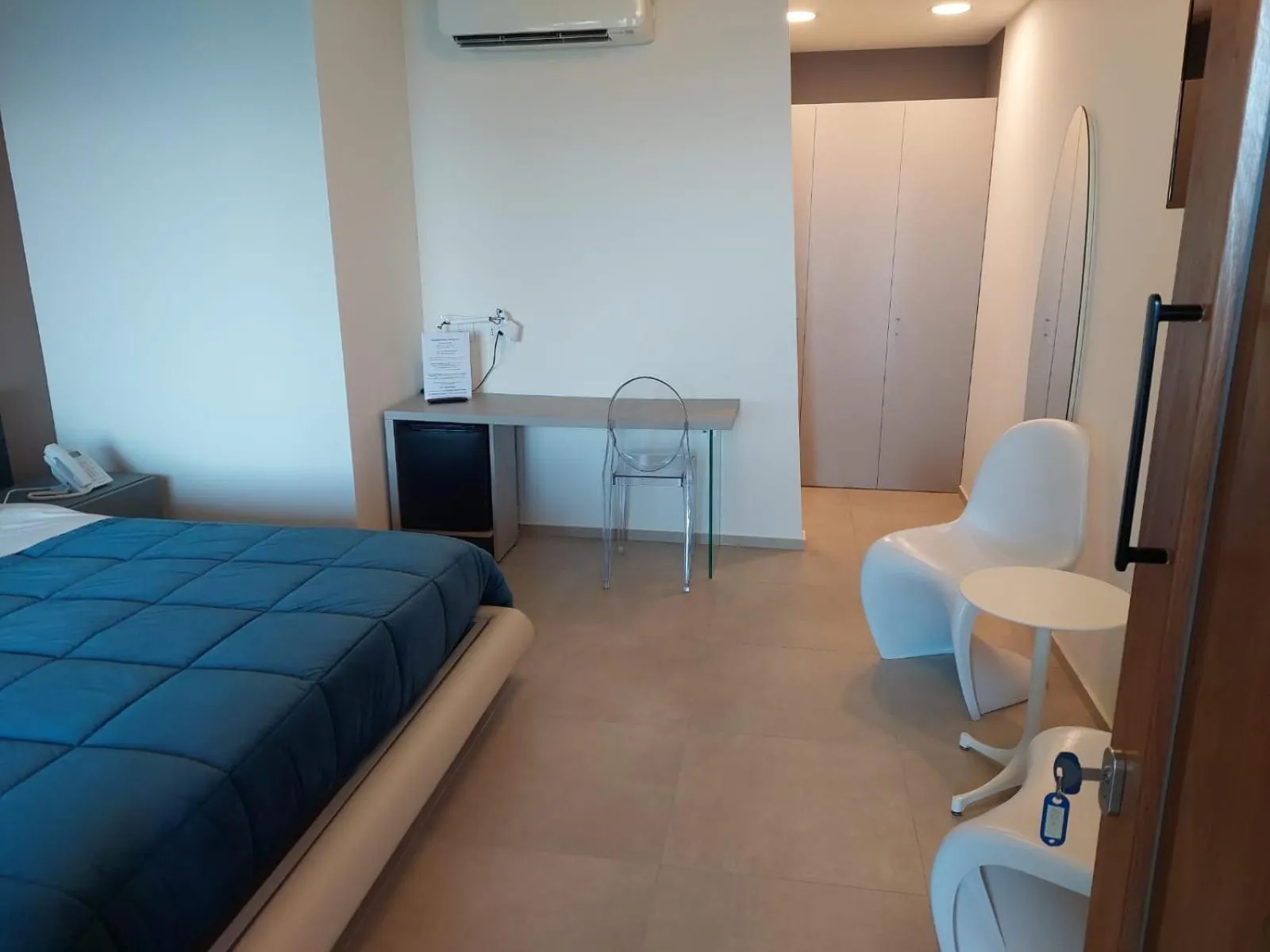 View (from property/room), Bed in Hotel Belvedere Resort