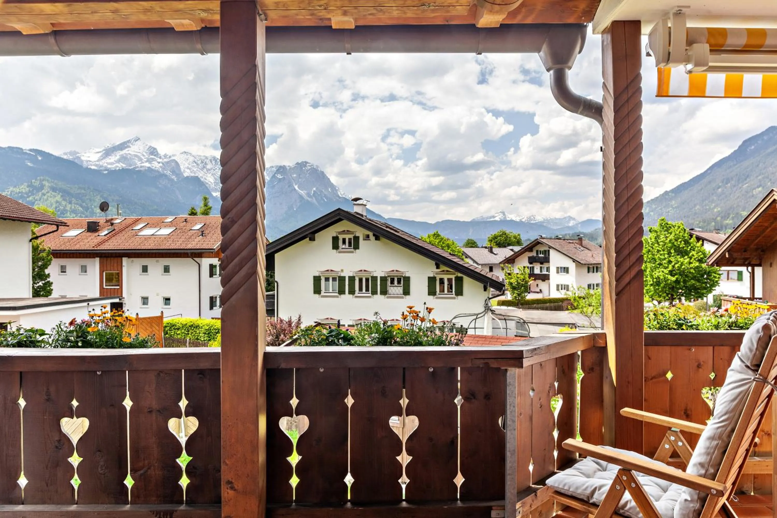 Property building in Alpblick Apartment Alpspitze