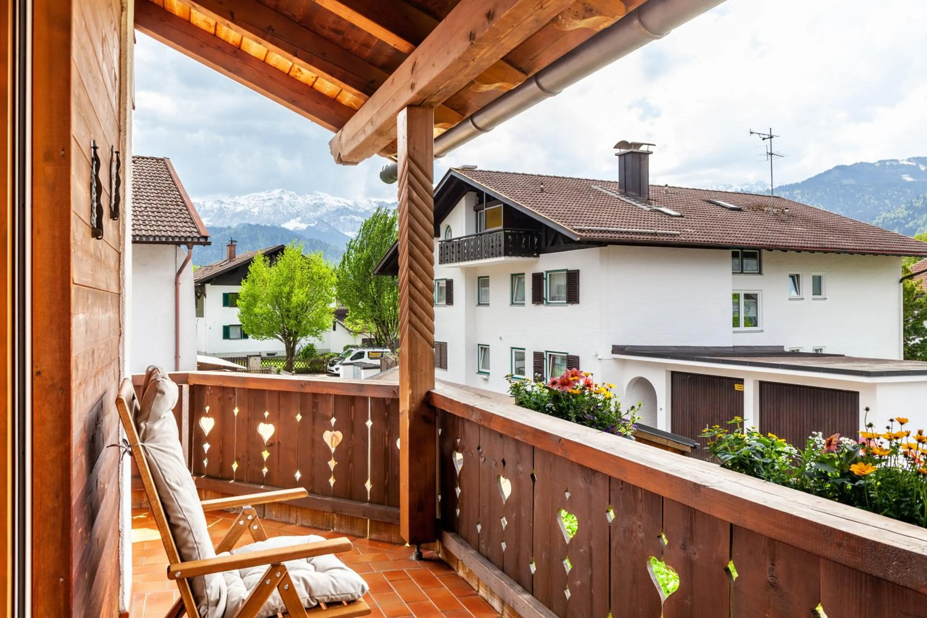 Property building in Alpblick Apartment Alpspitze
